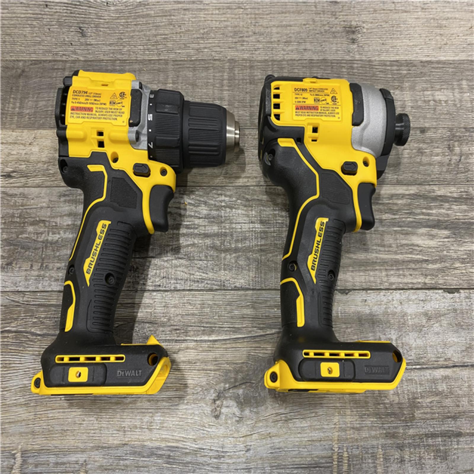 AS-IS DEWALT ATOMIC 20-Volt MAX Lithium-Ion Cordless Combo Kit