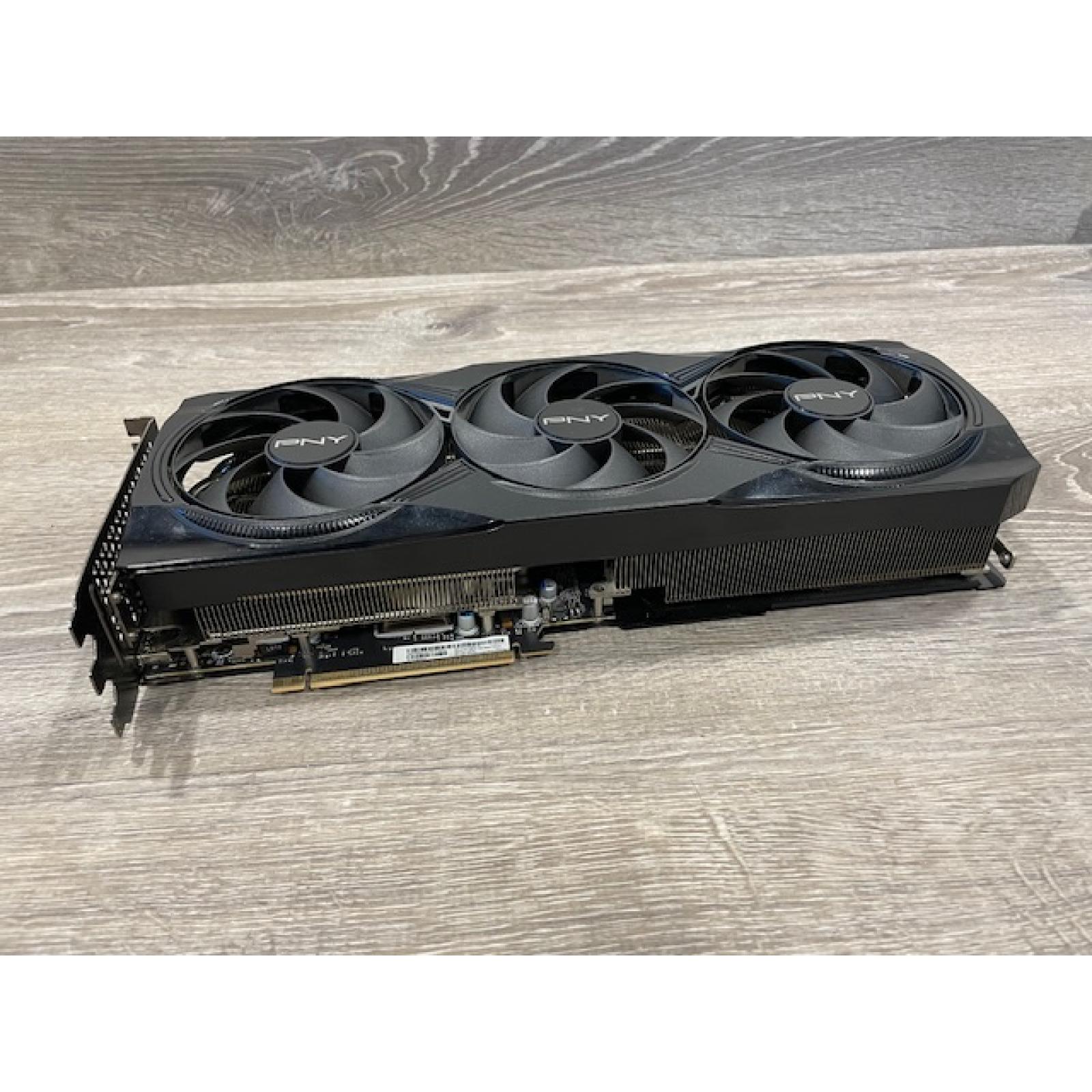 AS-IS PNY - NVIDIA GeForce RTX 5080 Overclocked 16GB GDDR7 PCI Express 5.0 Graphics Card with Triple Fan - B
