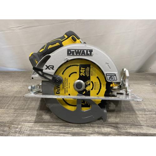 AS-IS DEWALT 20-Volt MAX 7-1/4 in. Cordless Circular Saw (Tool Only)