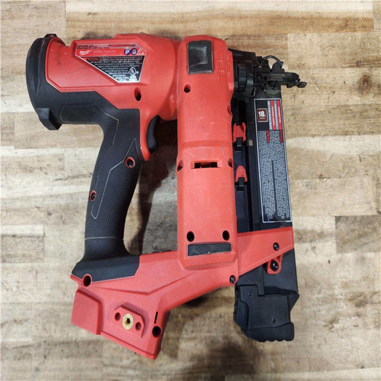 HOUSTON LOCATION - AS-IS Milwaukee FUEL 18-Volt Lithium-Ion Brushless Cordless Gen II 18-Gauge Brad Nailer (Tool-Only)