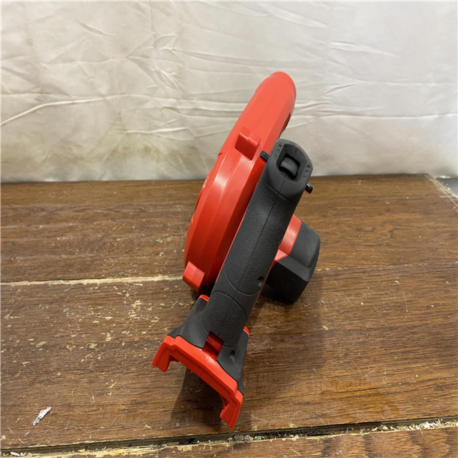 AS-IS Milwaukee M18 18-Volt Lithium-Ion Cordless Compact Blower (Tool-Only)