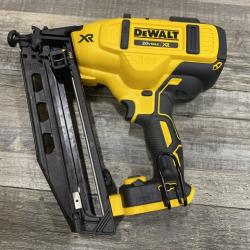 AS-IS DEWALT 20V MAX XR 16-Gauge Electric Cordless Angled Finishing Nailer Kit