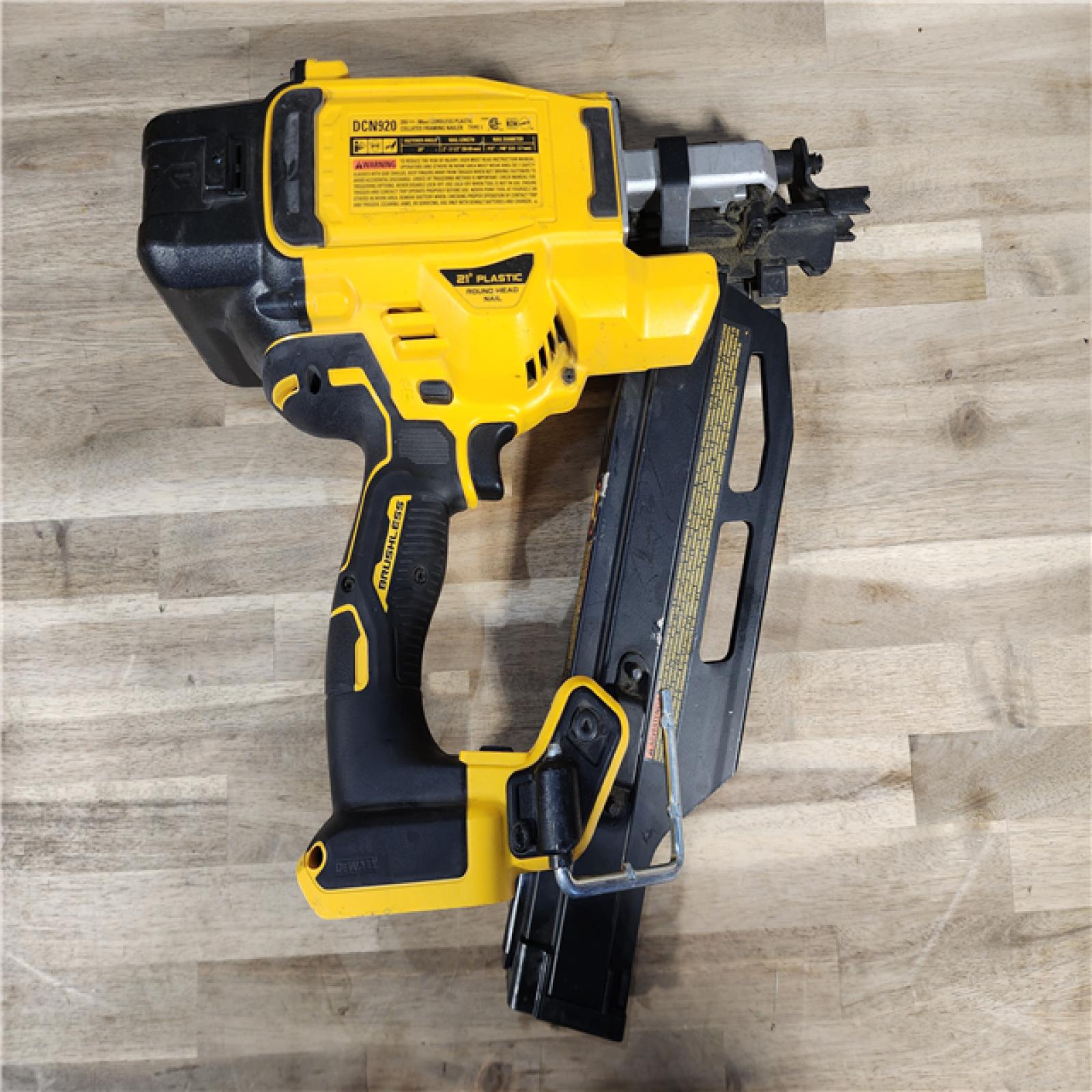 HOUSTON LOCATION - AS-IS DEWALT 20-Volt 21° Cordless Framing Nailer (Tool-Only)