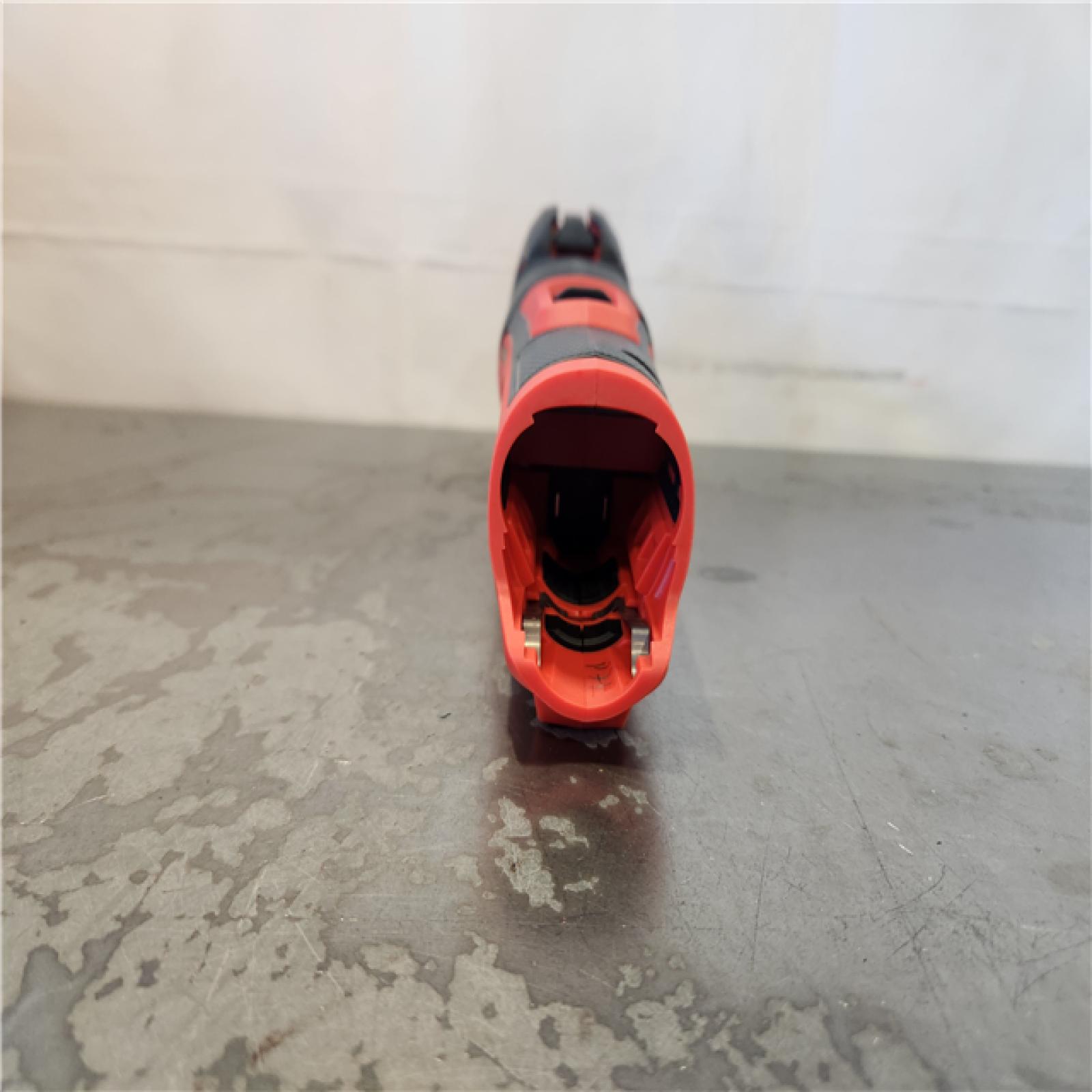 AS-IS- Milwaukee FUEL 12V Lithium-Ion Cordless Oscillating Multi-Tool Kit