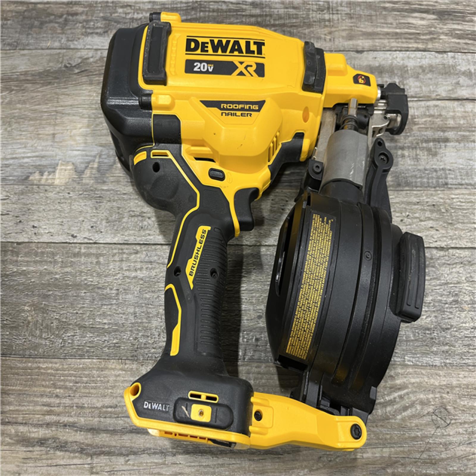 AS-IS DEWALT 20V MAX Lithium-Ion 15-Degree Electric Cordless Roofing Nailer Kit