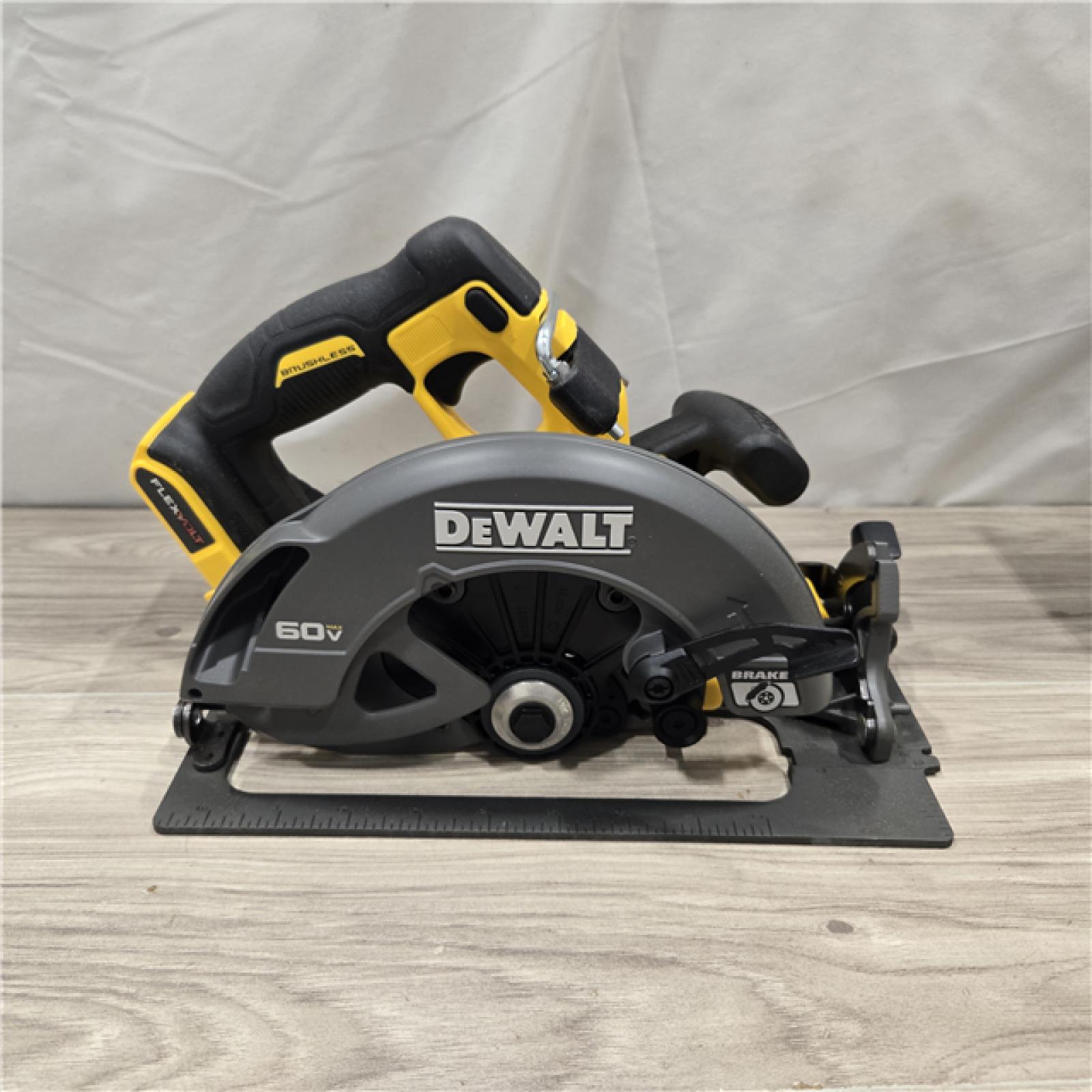 AS-IS DeWALT Flexvolt Max 7-1/4 60V Circular Saw (Tool Only)