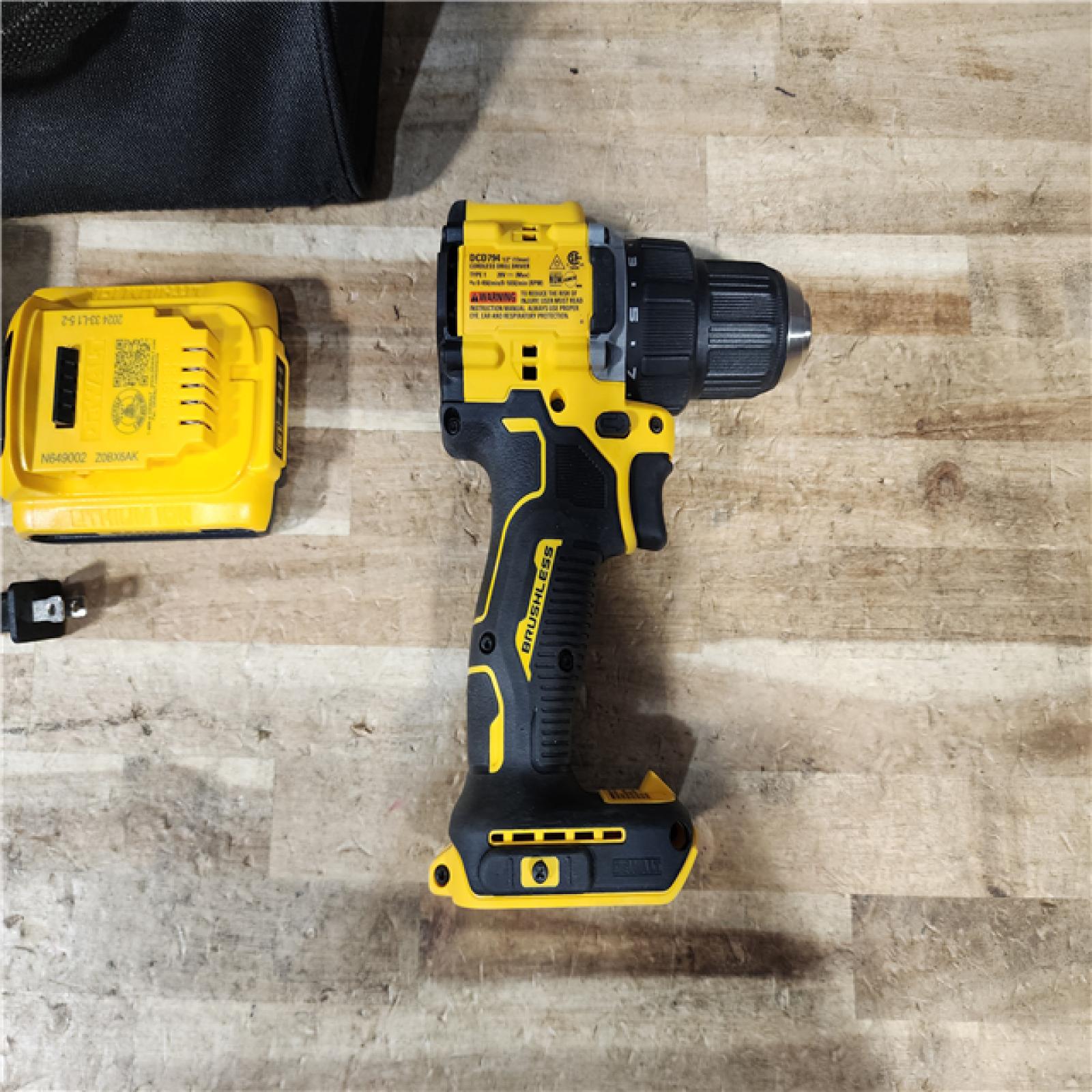 HOUSTON LOCATION - AS - IS DEWALT Atomic 20V Lithium-Ion Cordless Compact 1/2 in. Drill/Driver Kit