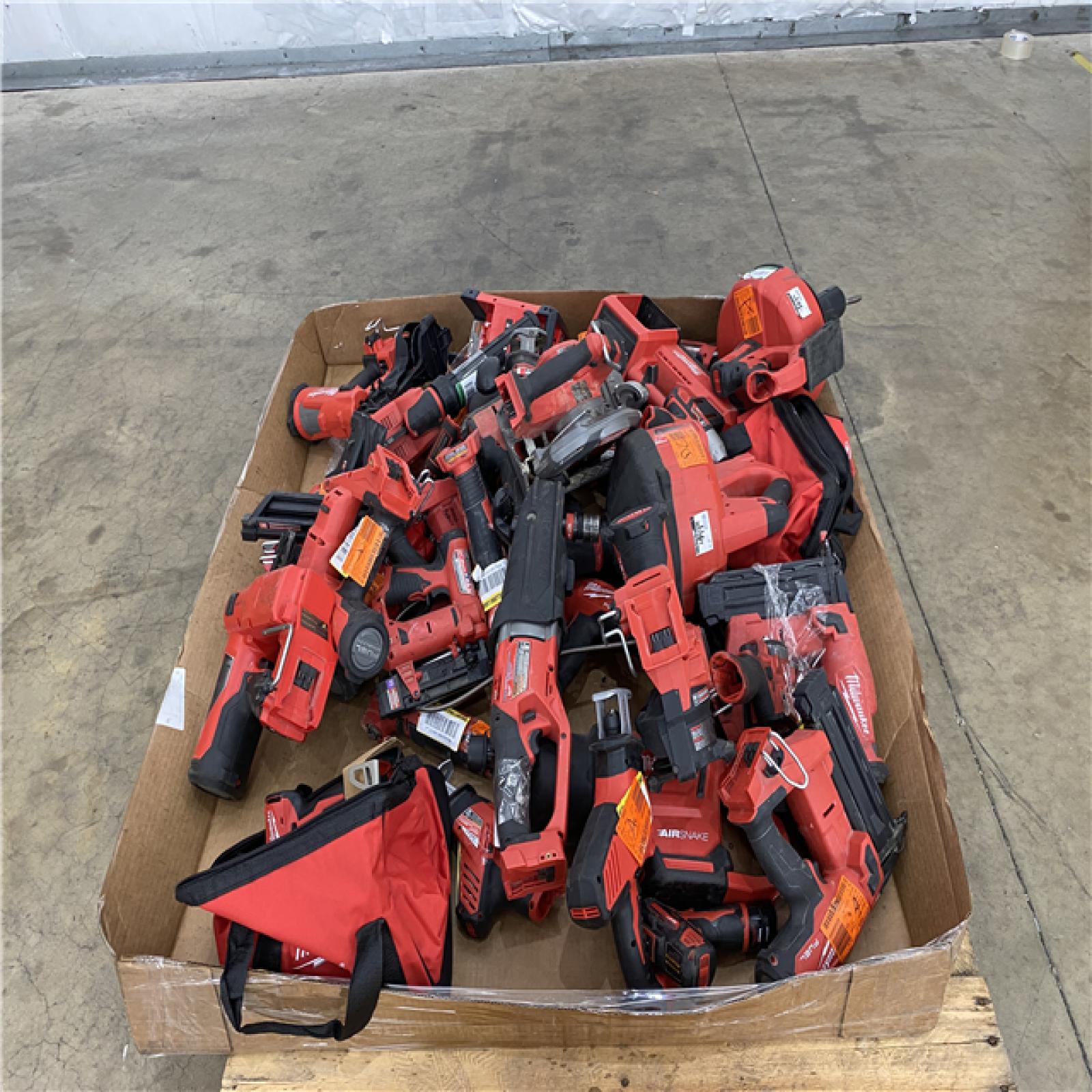 Houston Location AS IS - Tool Pallet