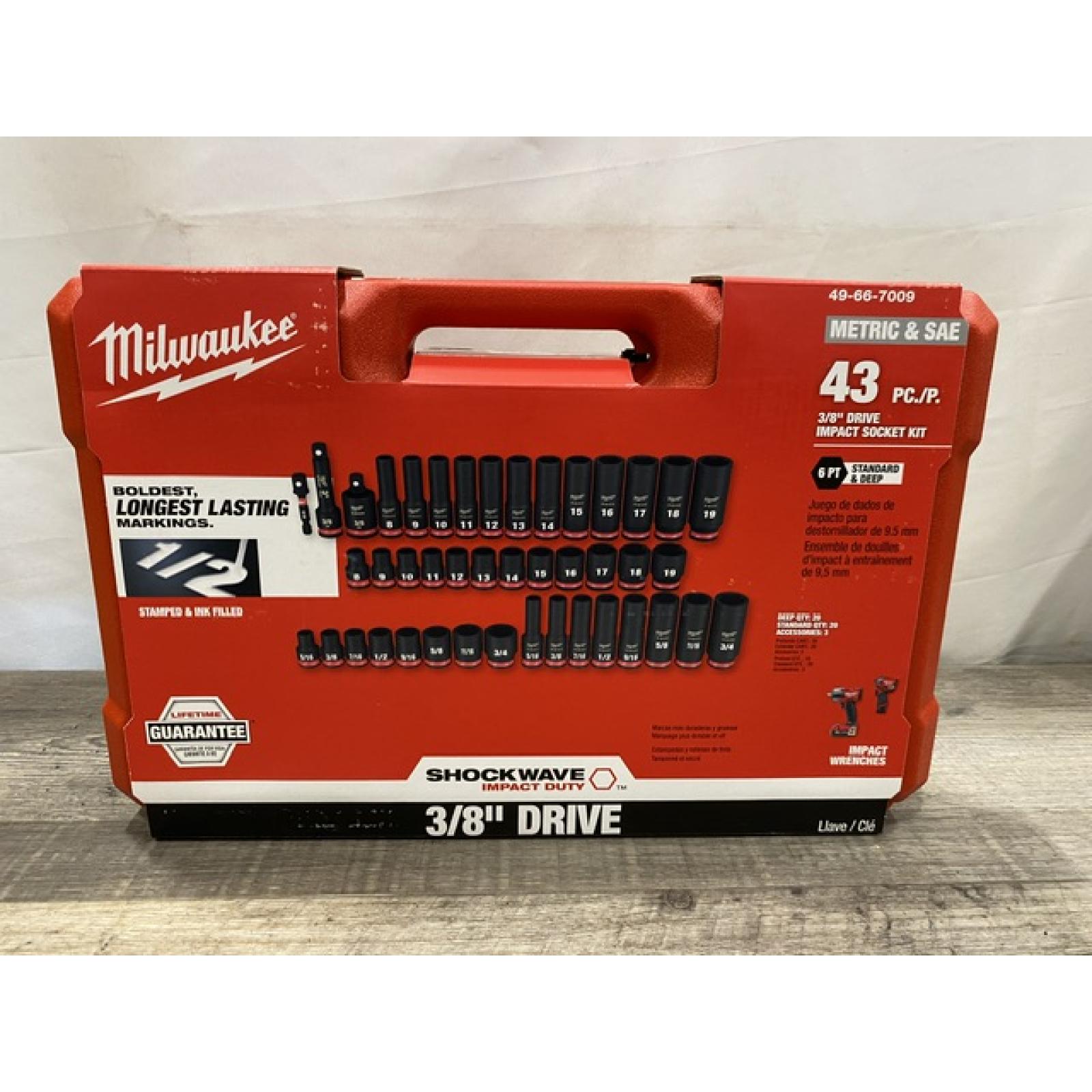 NEW - Milwaukee SHOCKWAVE 3/8 in. Drive SAE and Metric 6 Point Impact Socket Set (43-Piece)