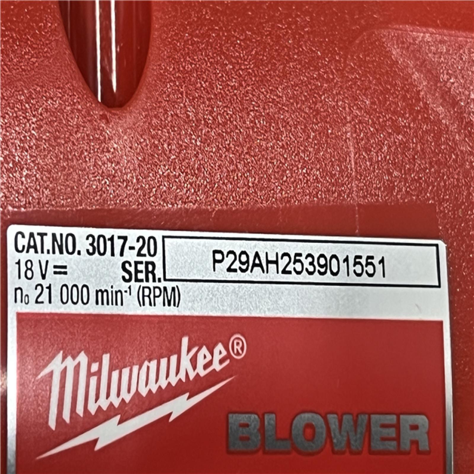 AS-IS  Milwaukee FUEL 120 MPH 500 CFM 18V Brushless Cordless Battery Powered Leaf Blower Kit