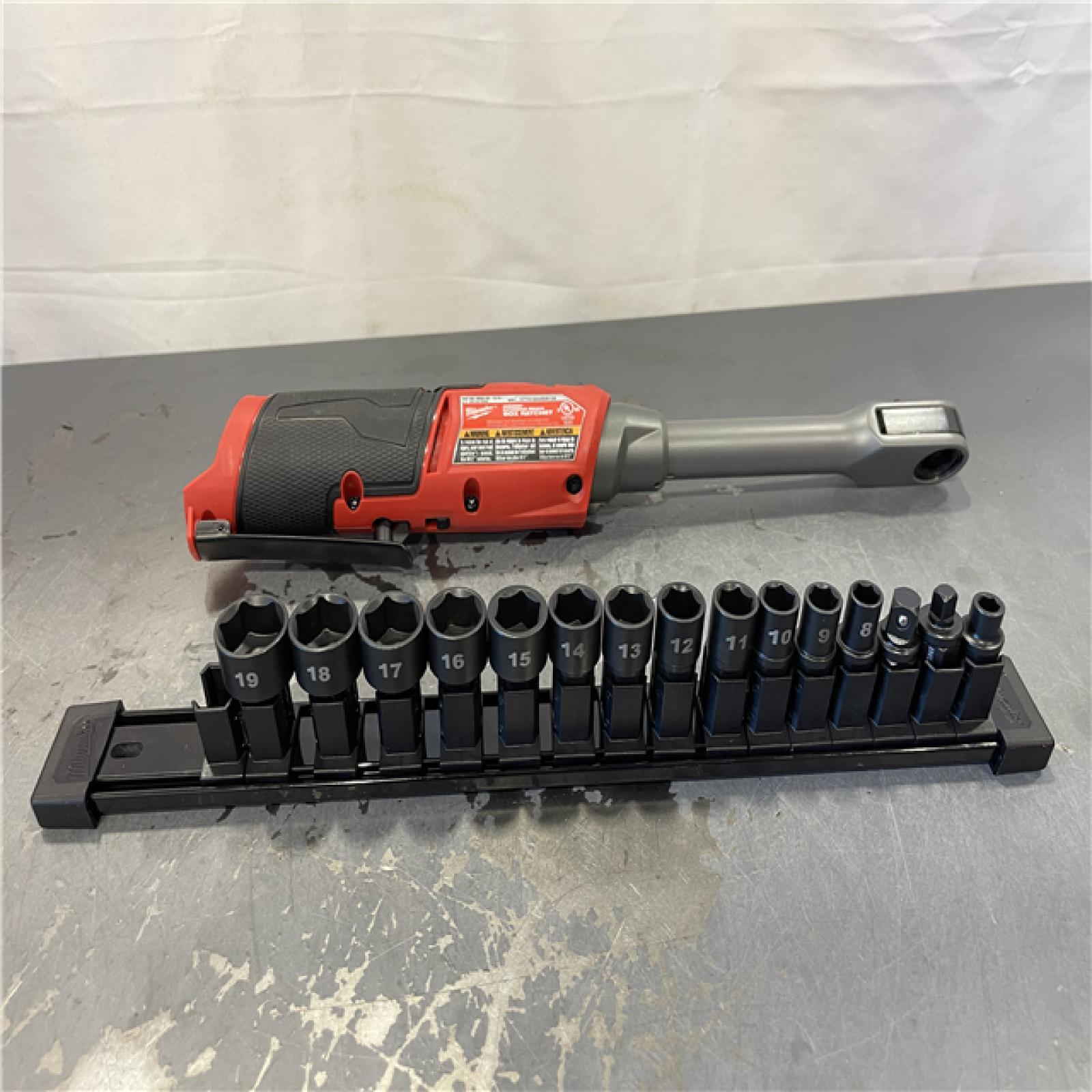 AS-IS - Milwaukee M12 FUEL INSIDER 12V Lithium-Ion Brushless Cordless 1/4 in. - 3/8 in. Extended Reach Box Ratchet