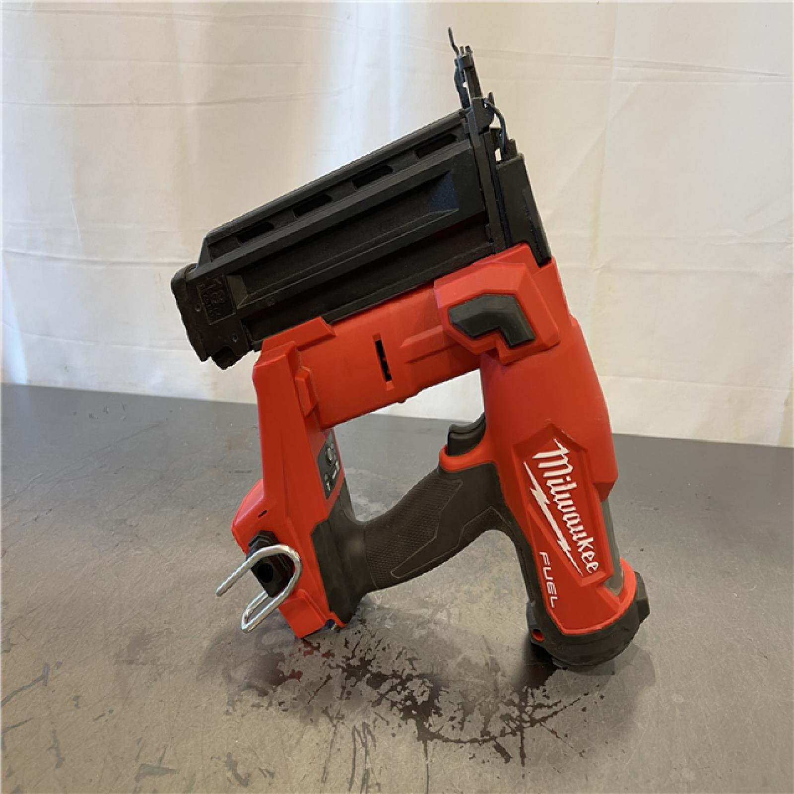 AS-IS - Milwaukee M18 FUEL 18-Volt Lithium-Ion Brushless Cordless Gen II 18-Gauge Brad Nailer
