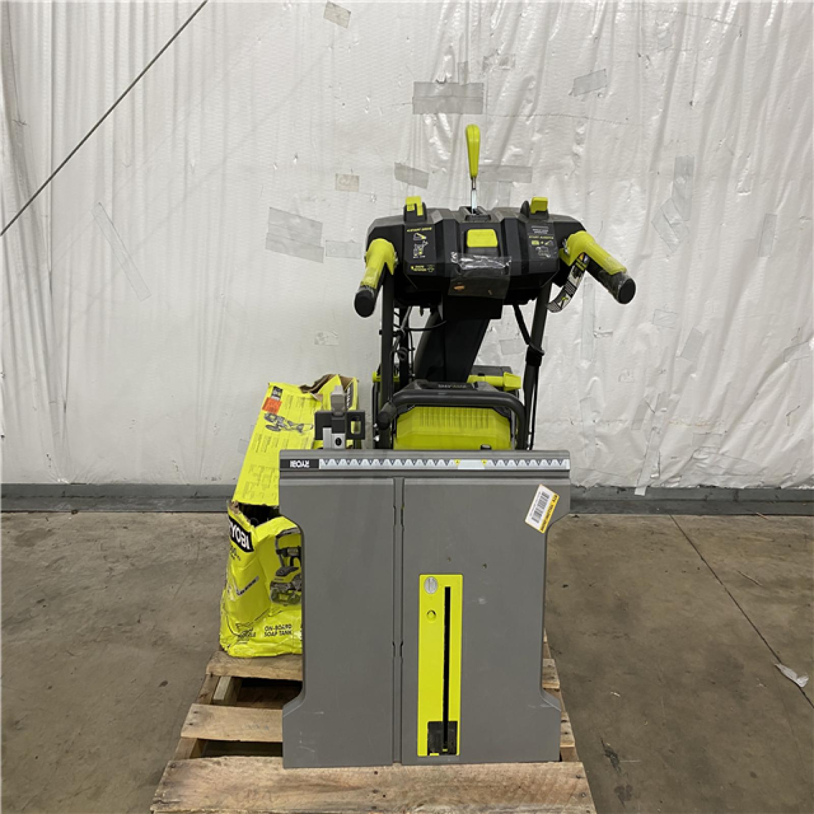 Houston Location AS IS - Tool Pallet