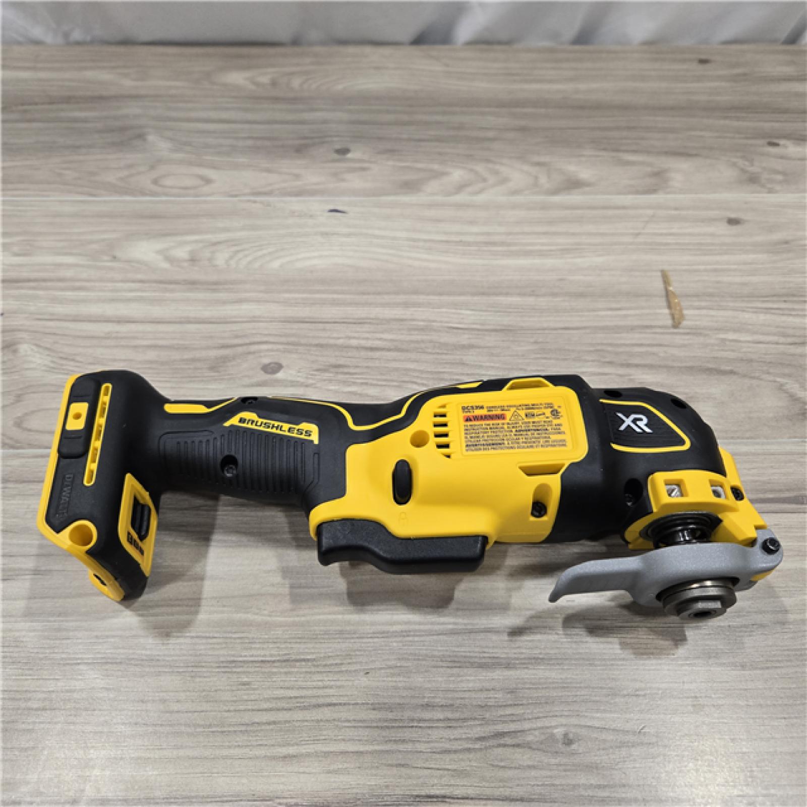 AS-IS DEWALT Cordless Oscillating Multi Tool Kit