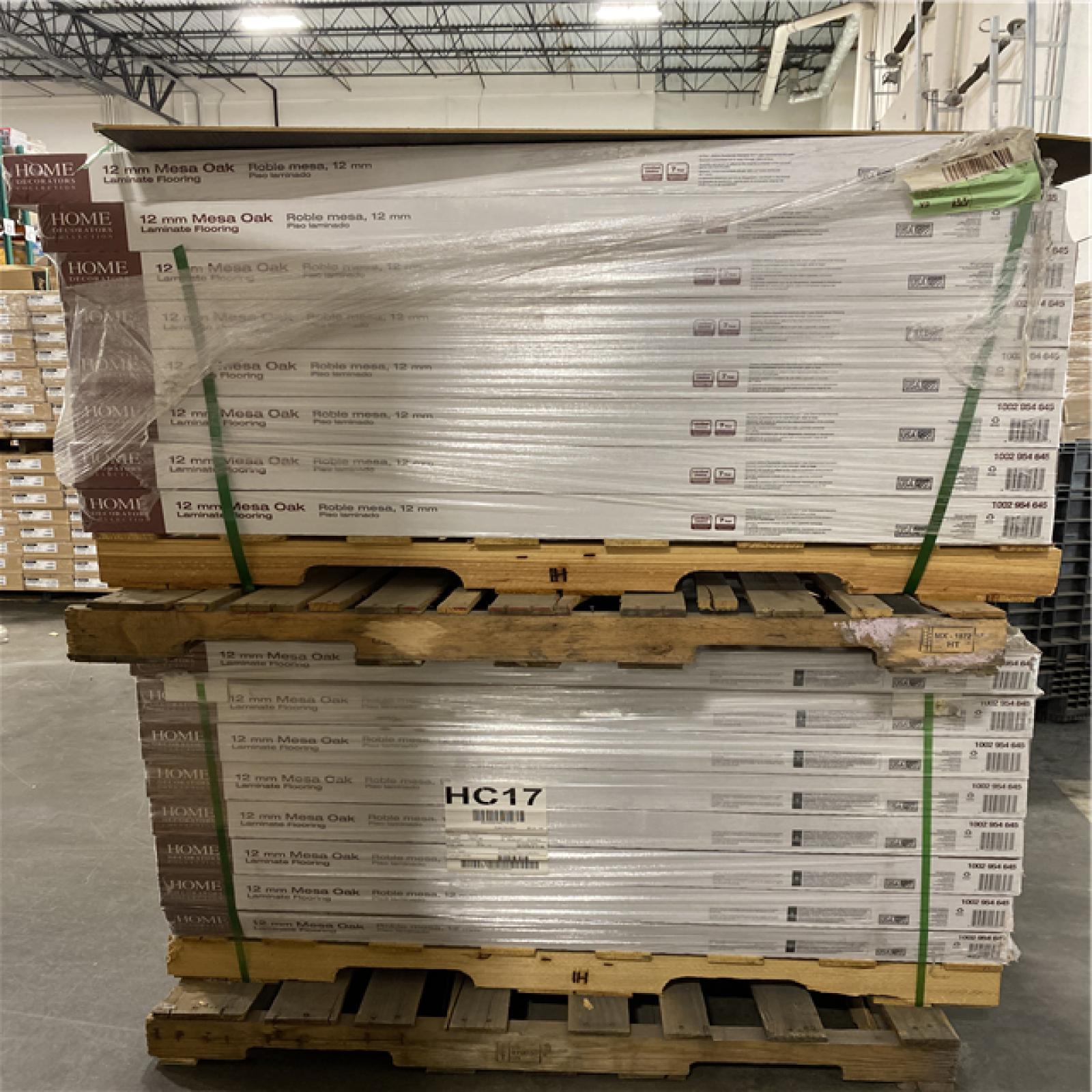 DALLAS LOATION - NEW!  Home Decorators Collection Mesa Oak 12 mm Thick x 7-7/16 in. Wide x 50-5/8 in. Length Laminate Flooring (18.2 sq. ft. / case) - (64 UNITS)