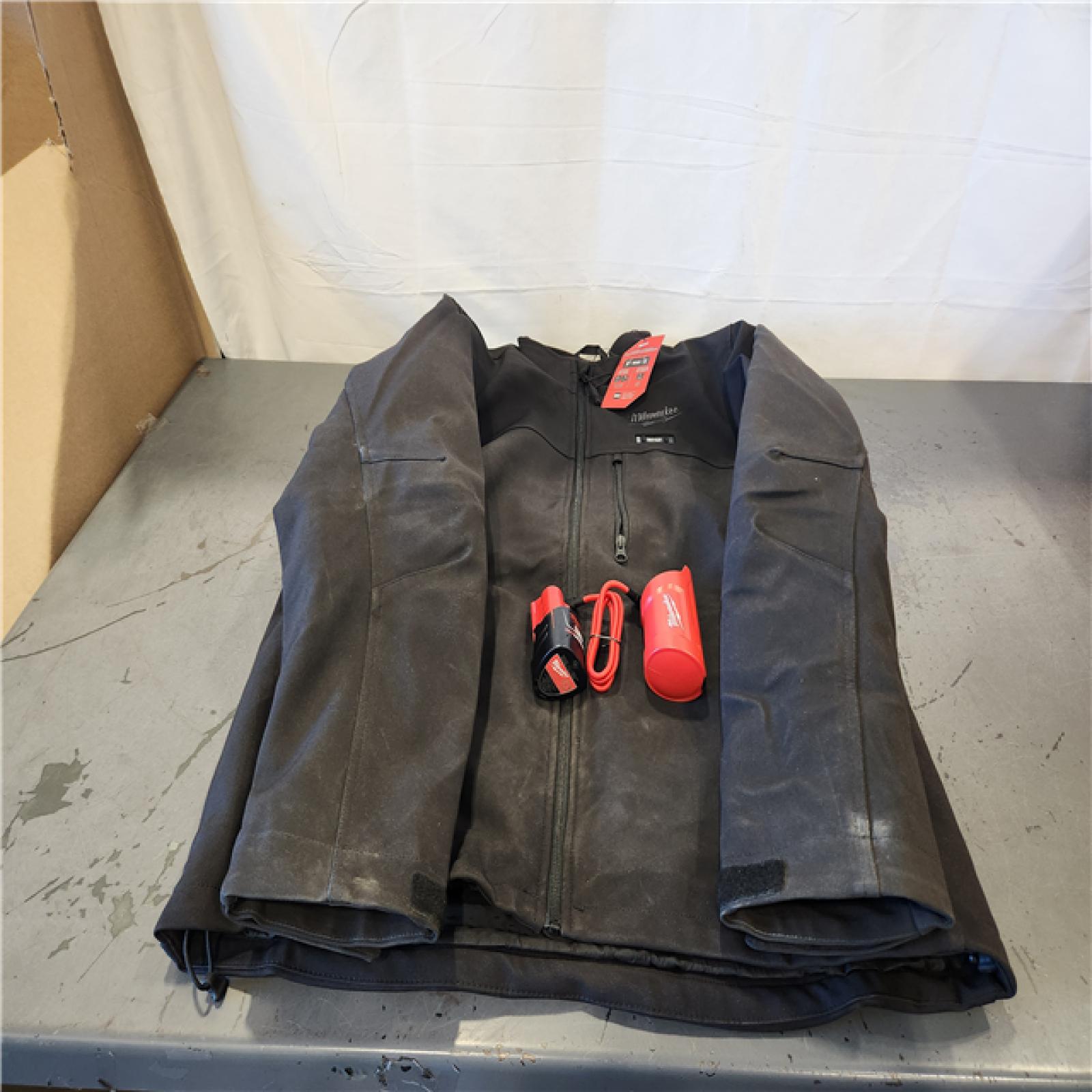 AS-IS- Milwaukee Men's M12 Heated TOUGHSHELL Jacket