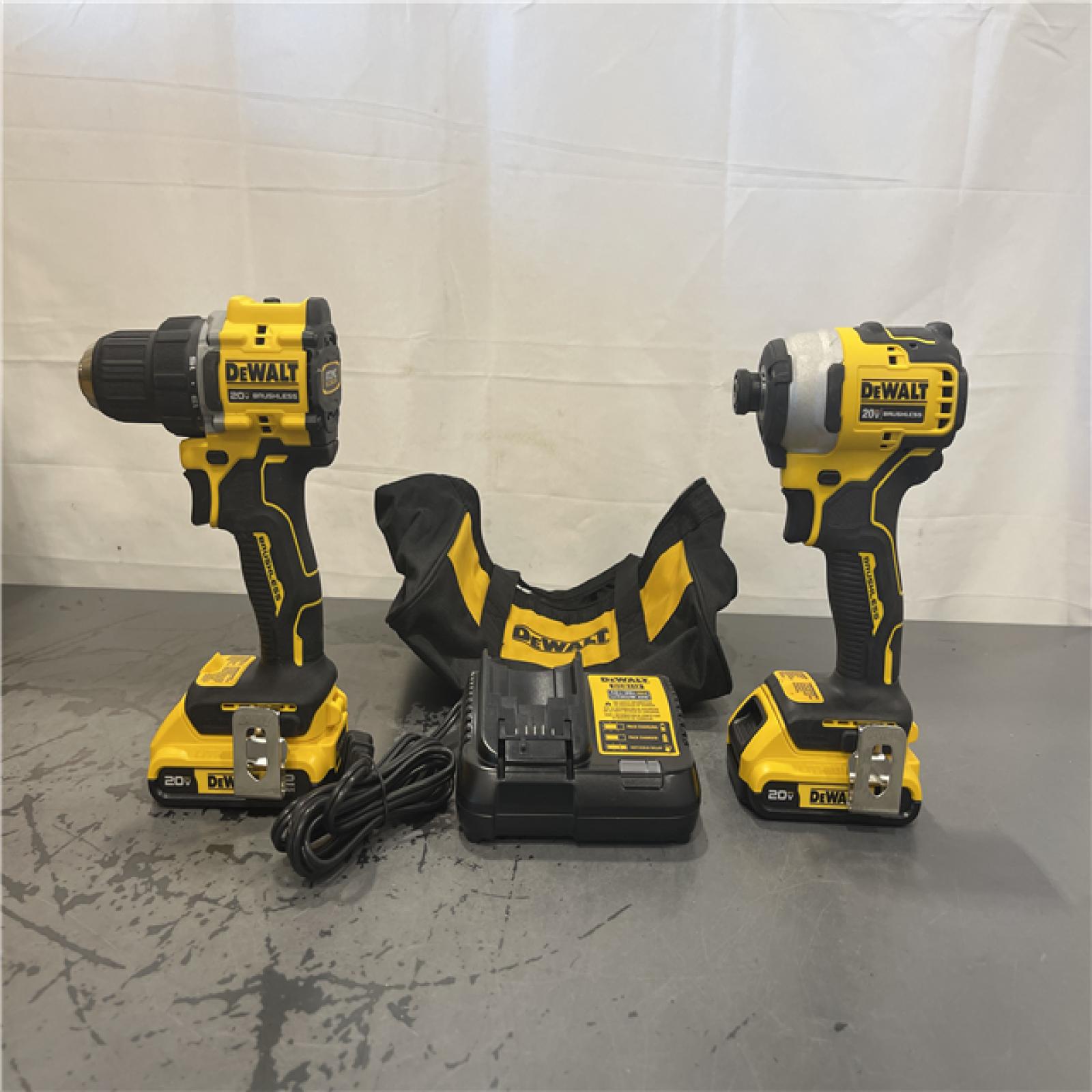AS-IS- DEWALT ATOMIC 20-Volt MAX Lithium-Ion Cordless Combo Kit