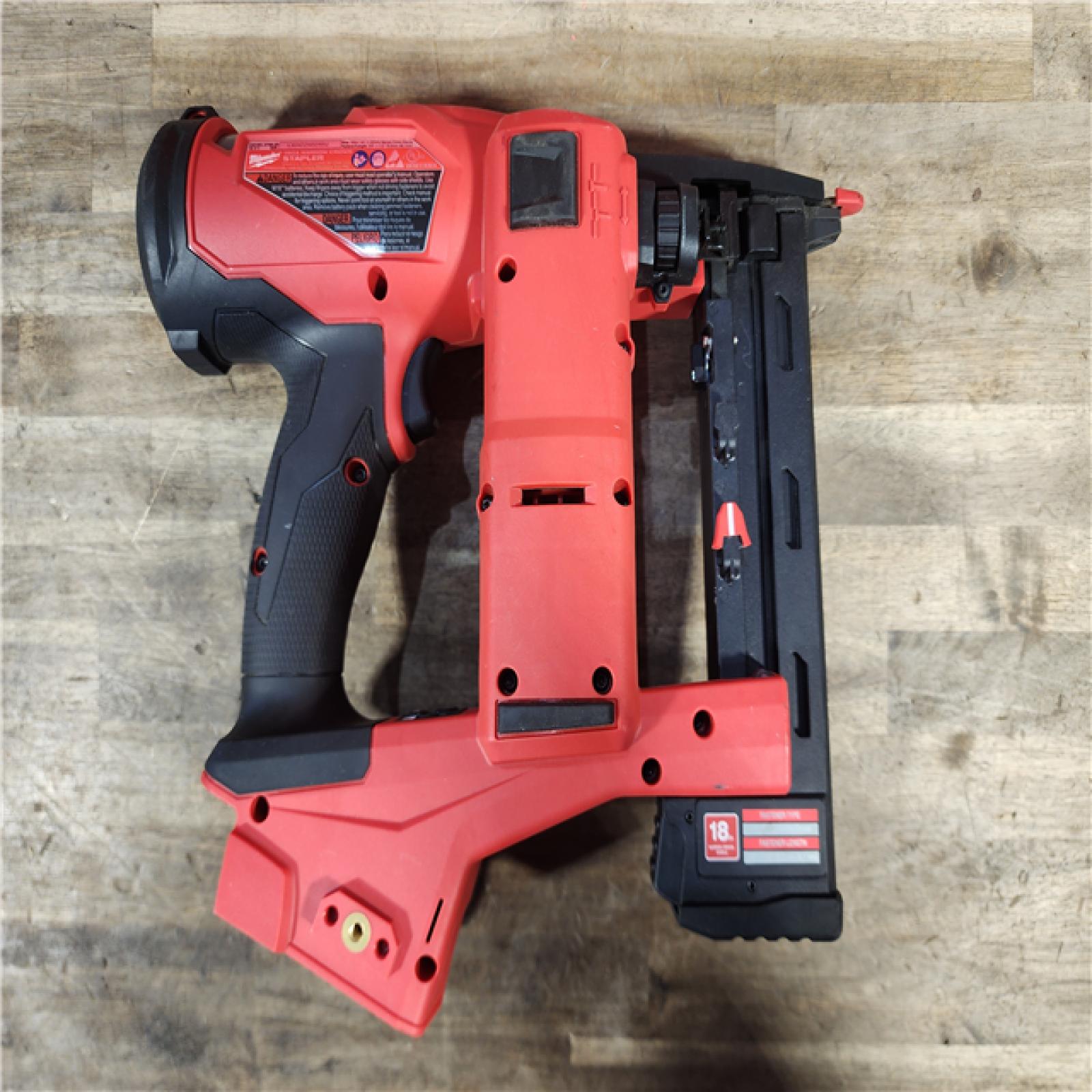 HOUSTON LOCATION - AS-IS MILWAUKEE FUEL 18-Volt Lithium-Ion Brushless Cordless 18-Gauge 1/4 in. Narrow Crown Stapler (Tool-Only)