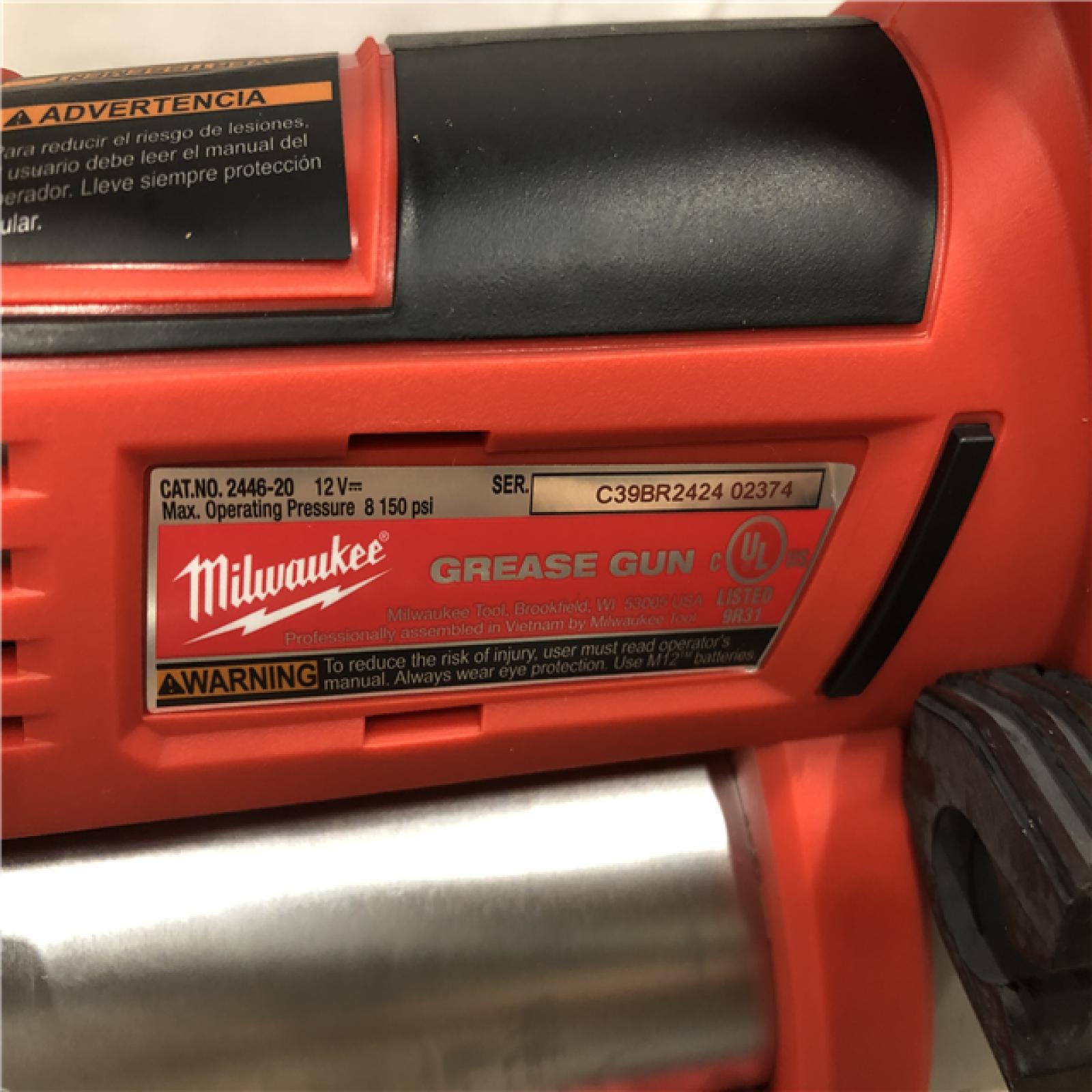 AS-IS Milwaukee M12 12V Lithium-Ion Cordless Grease Gun (Tool-Only)
