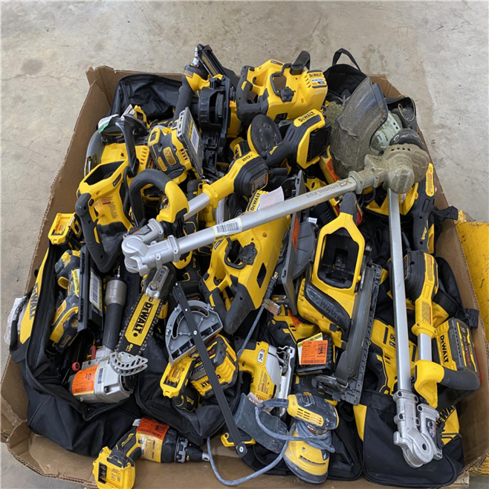 Houston Location AS IS - Tool Pallet