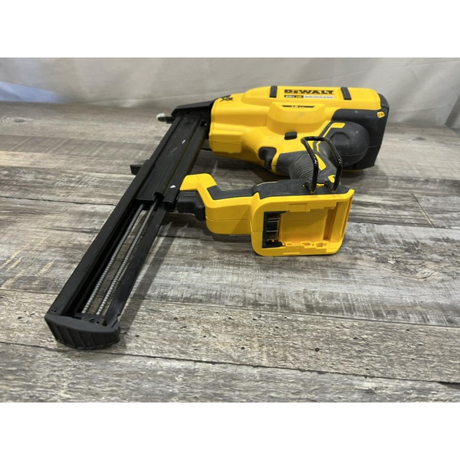 AS-IS DEWALT Cordless 18-Gauge Narrow Crown Stapler (Tool Only)