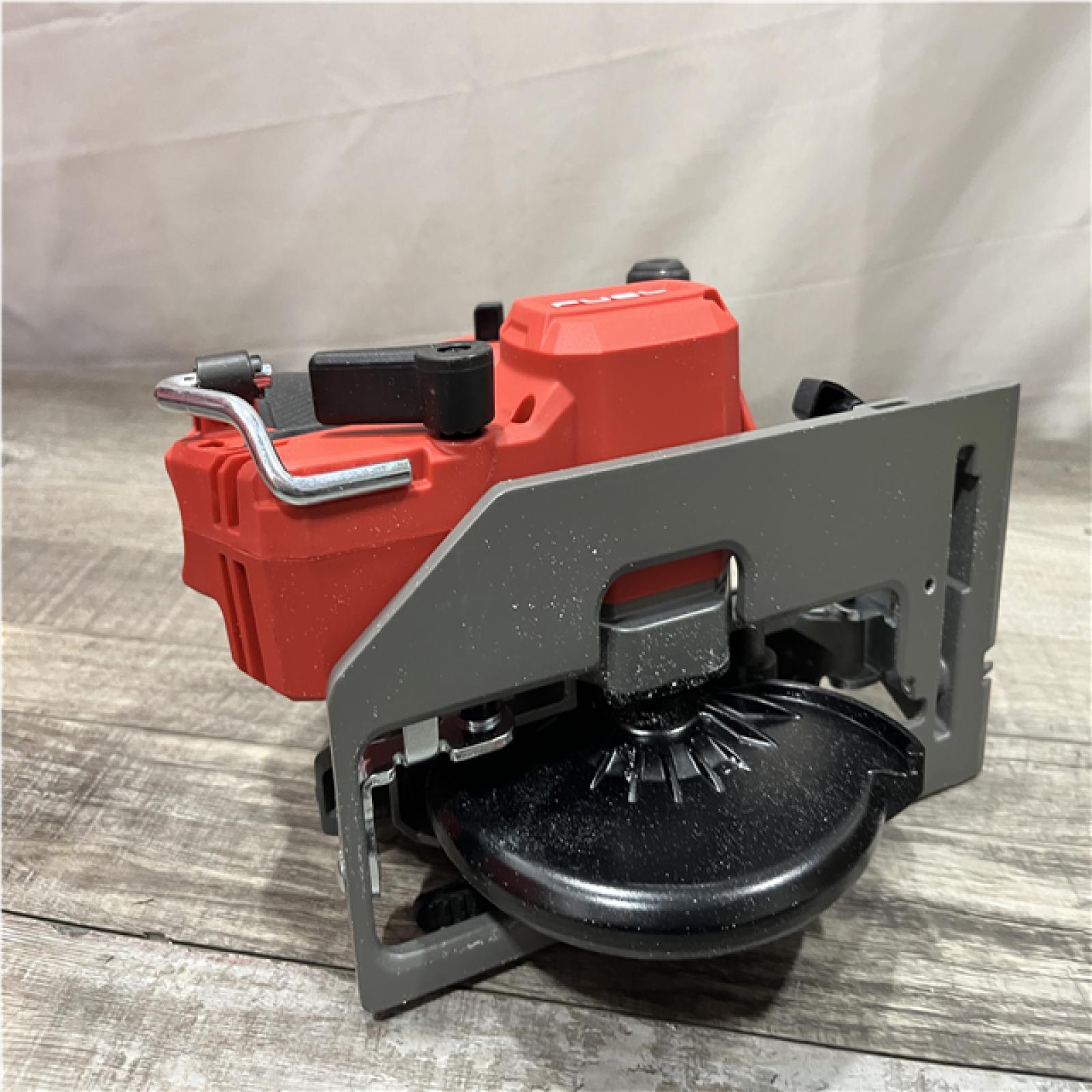 AS-IS Milwaukee FUEL 12V Lithium-Ion Brushless 5-3/8 in. Cordless Circular Saw (Tool-Only)