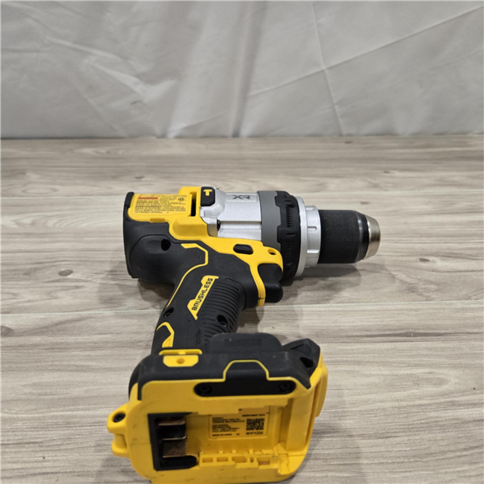 AS-IS DEWALT 20V XR  Cordless Hammer Drill Kit