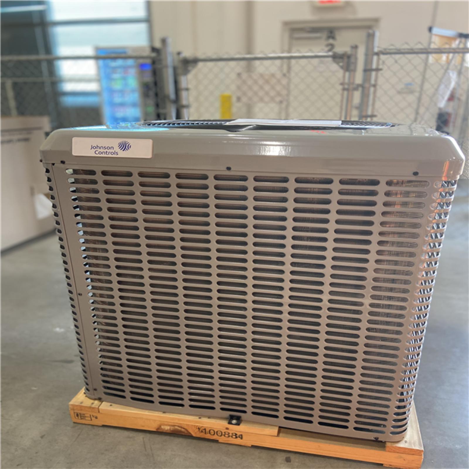 DALLAS LOCATION - Johnson Controls 4 Ton 14.3 Seer/8.2 Hspf 2-Stage Heat Pump