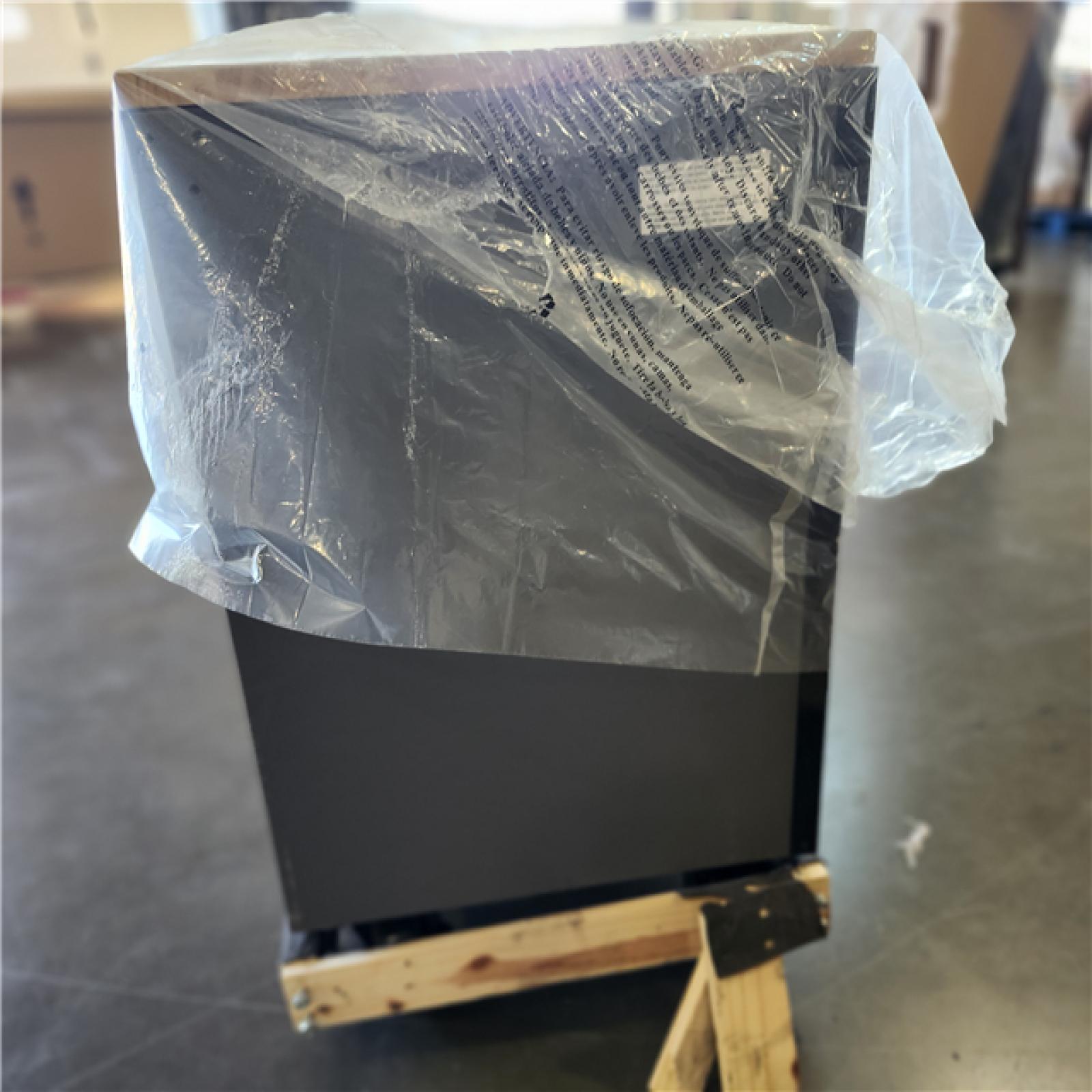 DALLAS LOCATION - Husky Heavy Duty 61 in. W x 23 in. D 15-Drawer Matte Gray Mobile Workbench Cabinet with Solid Wood Top