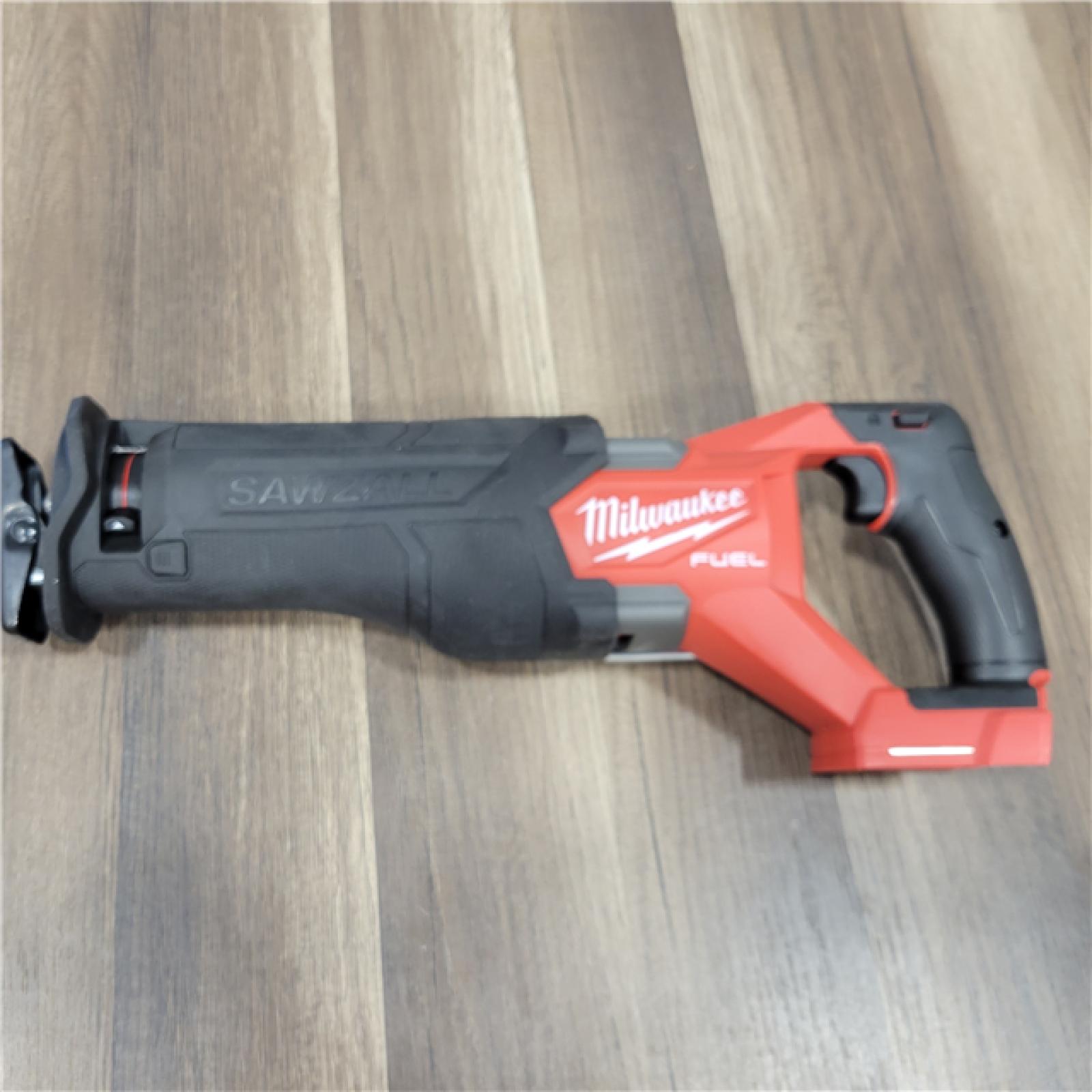 AS-IS Milwaukee M18 FUEL 18V Lithium-Ion Brushless Cordless SAWZALL Reciprocating Saw Kit w/Two 5.0 Ah Batteries Charger