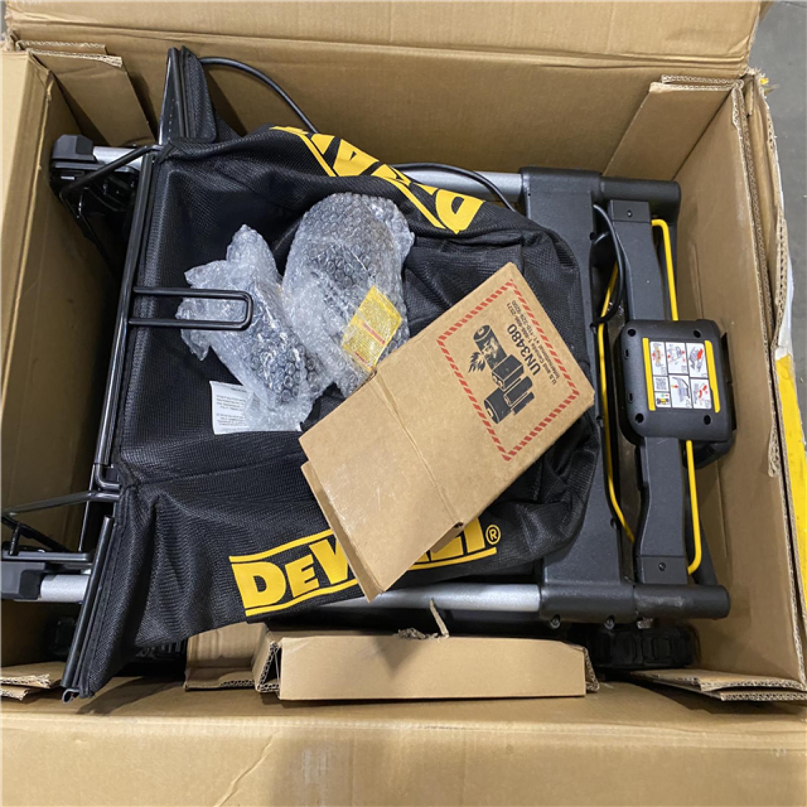 Dallas Location - As-Is DeWalt 2X20V MAX DCMWP234U2 21 in. 20 V Battery Lawn Mower Kit (Battery & Charger)
