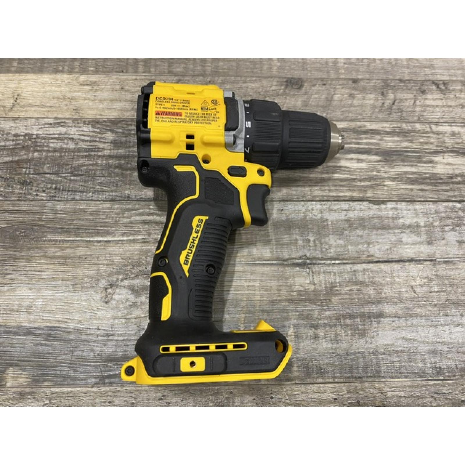 AS-IS DEWALT Atomic 20V Lithium-Ion Cordless Compact 1/2 in. Drill/Driver Kit