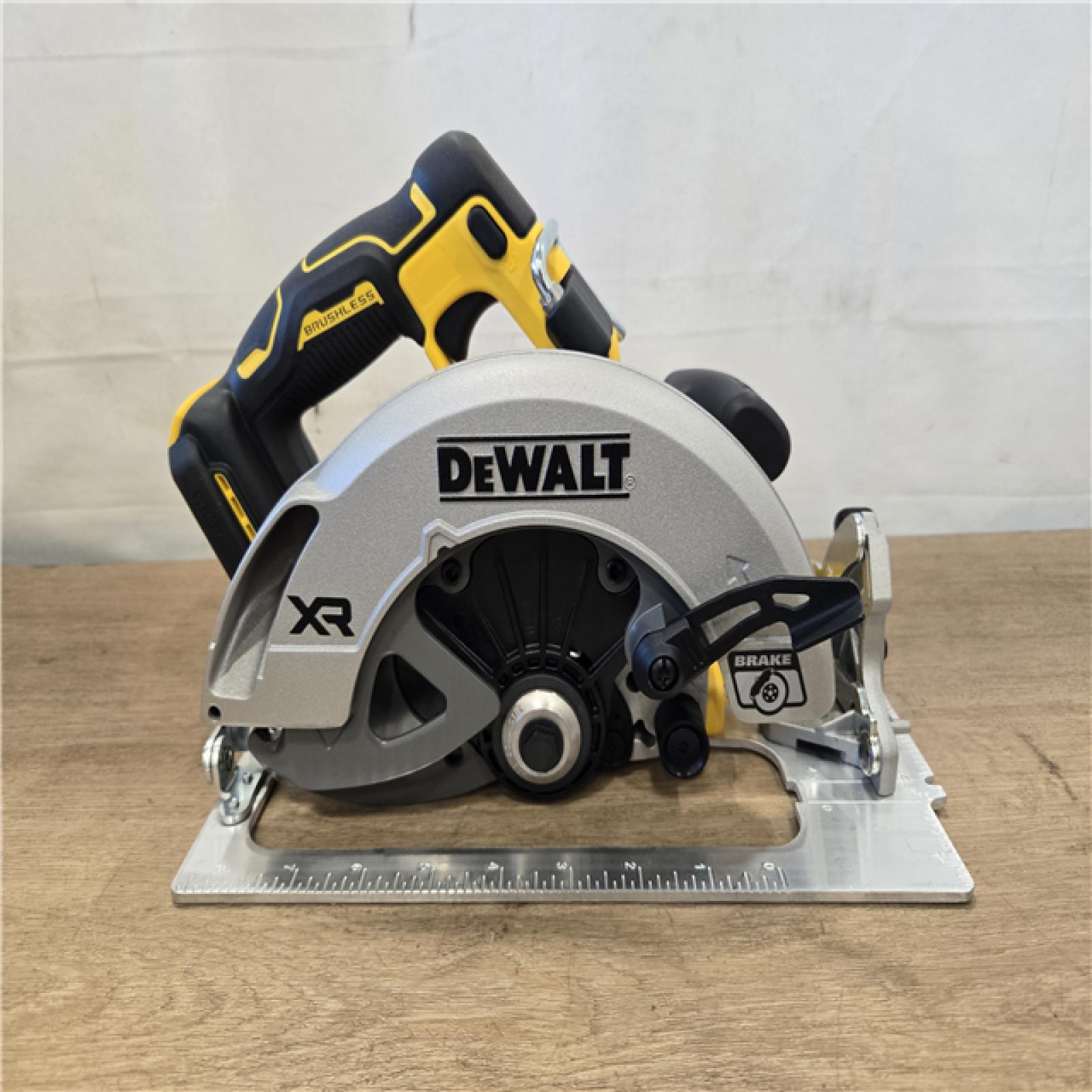 AS-IS DEWALT 20V Lithium-Ion Cordless 5-Tool Combo Kit