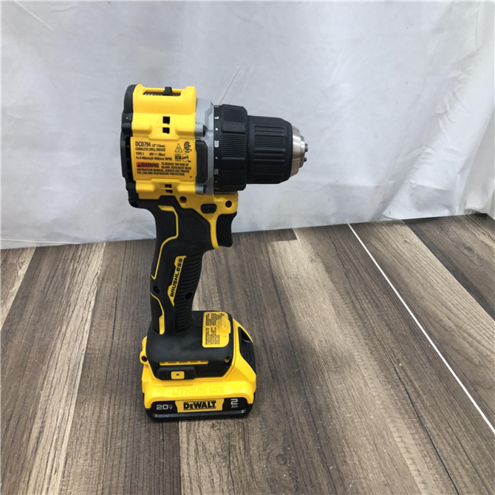 AS-IS DEWALT Atomic 20V Lithium-Ion Cordless Compact 1/2 in. Drill/Driver Kit
