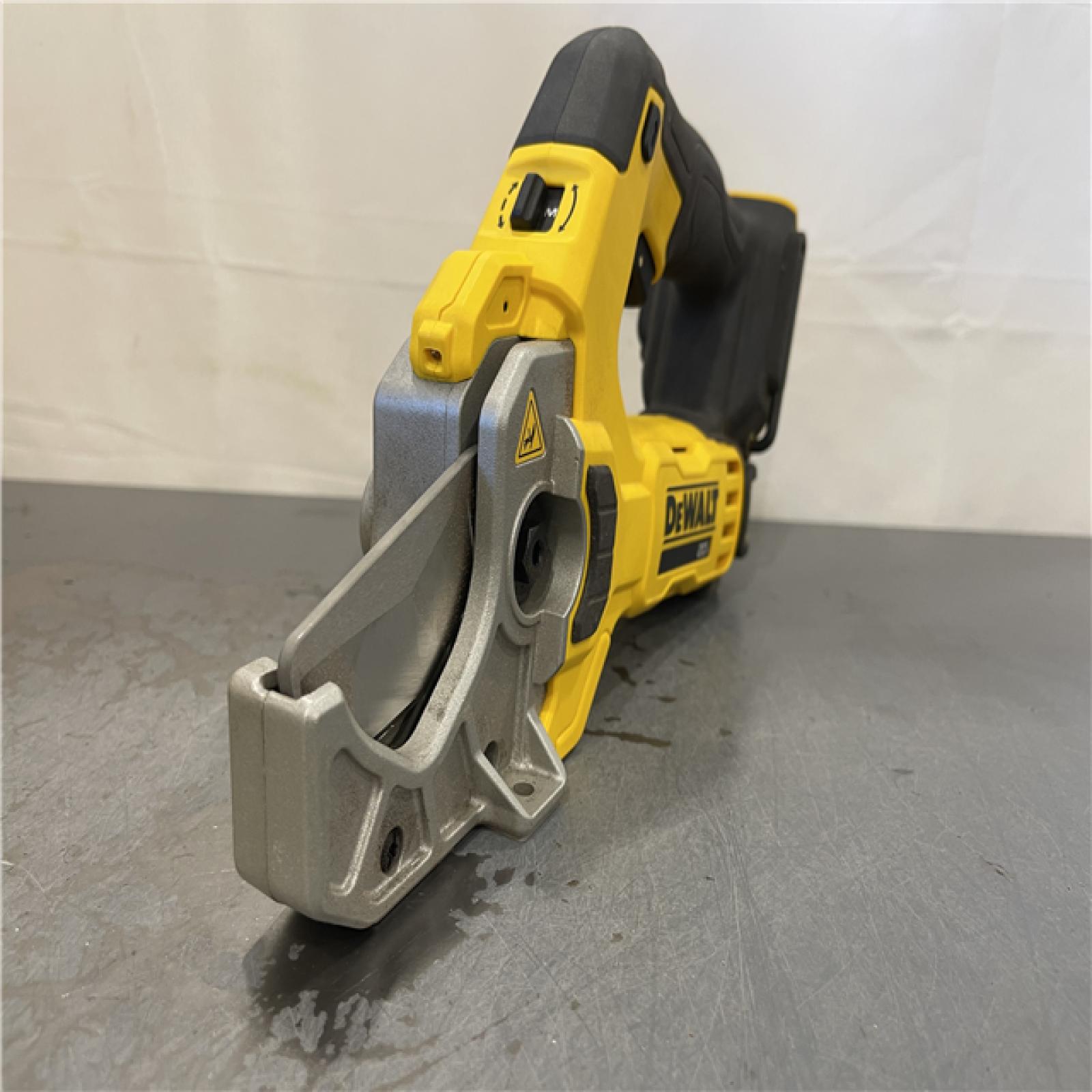 AS-IS - DeWalt 20V MAX Cordless Plastic Tubing Cutter