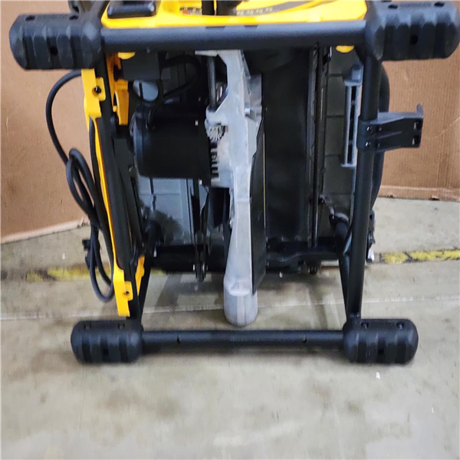 HOUSTON LOCATION - AS-IS DEWALT 15 Amp Corded 8-1/4 in. Compact Jobsite Tablesaw with Compact Table Saw Stand