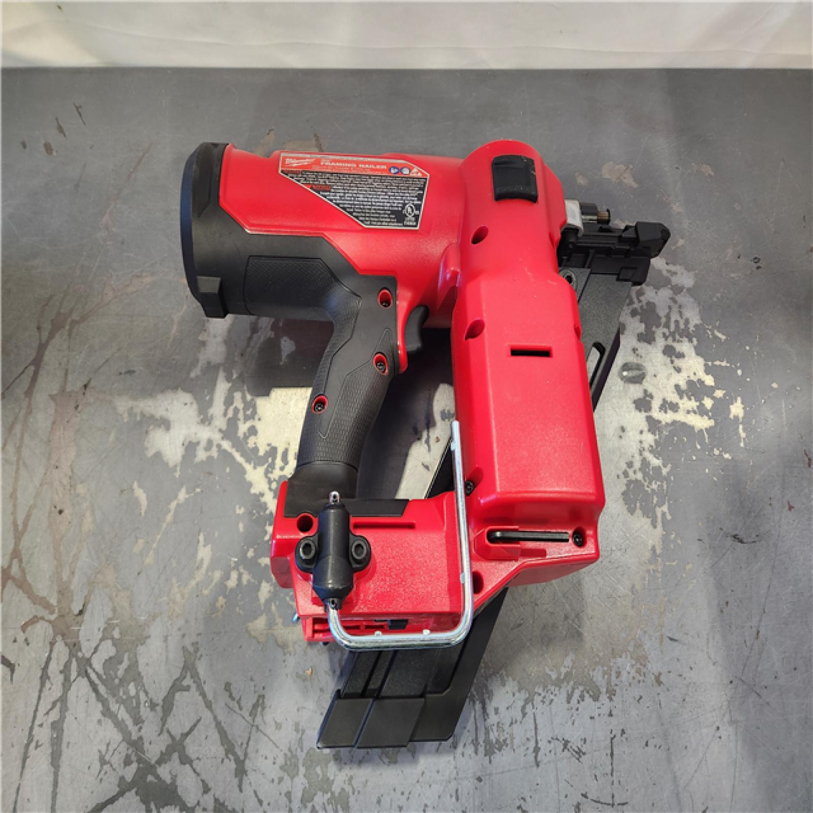 AS-IS- M18 FUEL 18-Volt Lithium-Ion Brushless Cordless Gen II 15-Gauge Angled Finish Nailer Kit with 2.0Ah Battery and Charger