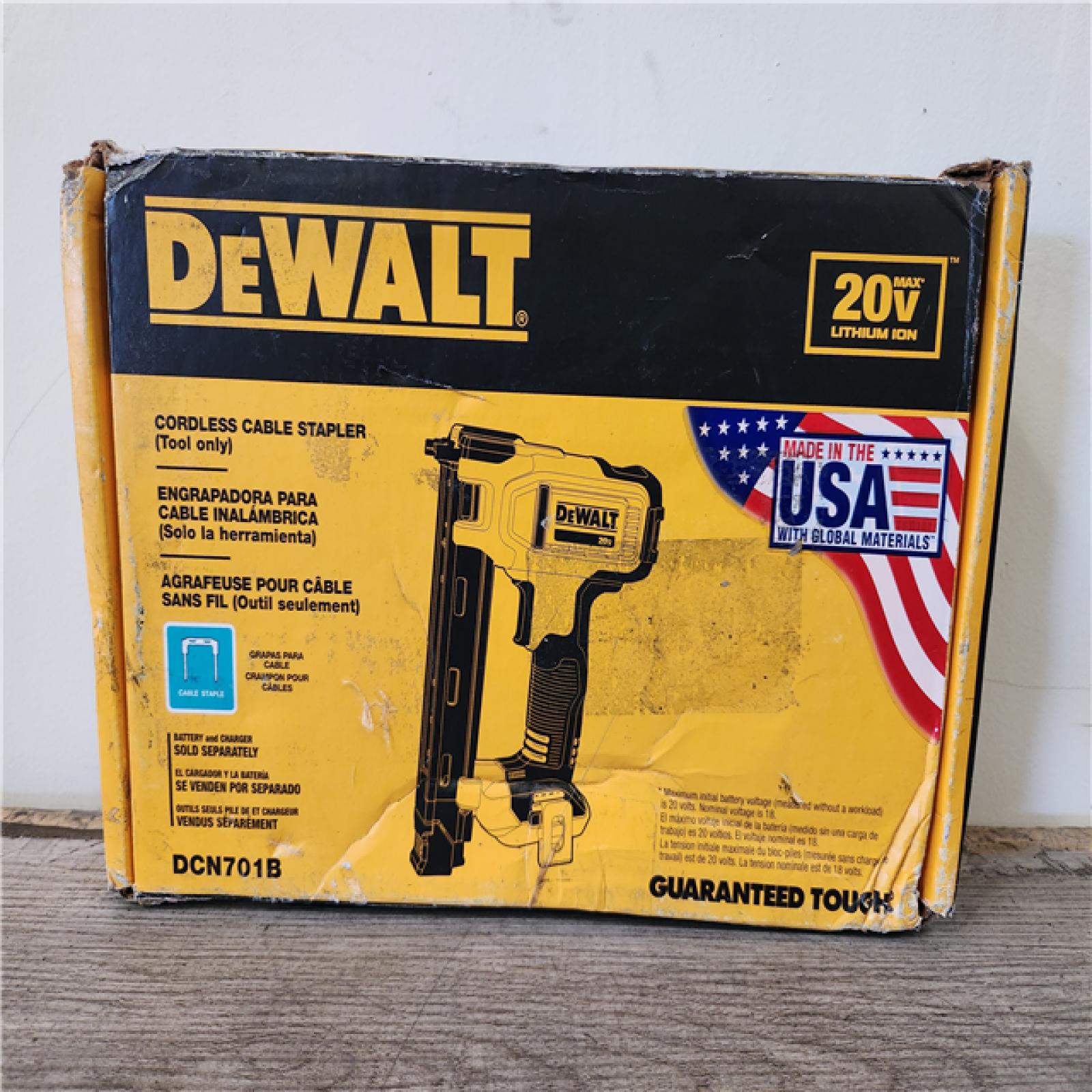 Phoenix Location DEWALT 20V MAX Lithium-Ion Cordless Cable Stapler (Tool Only)