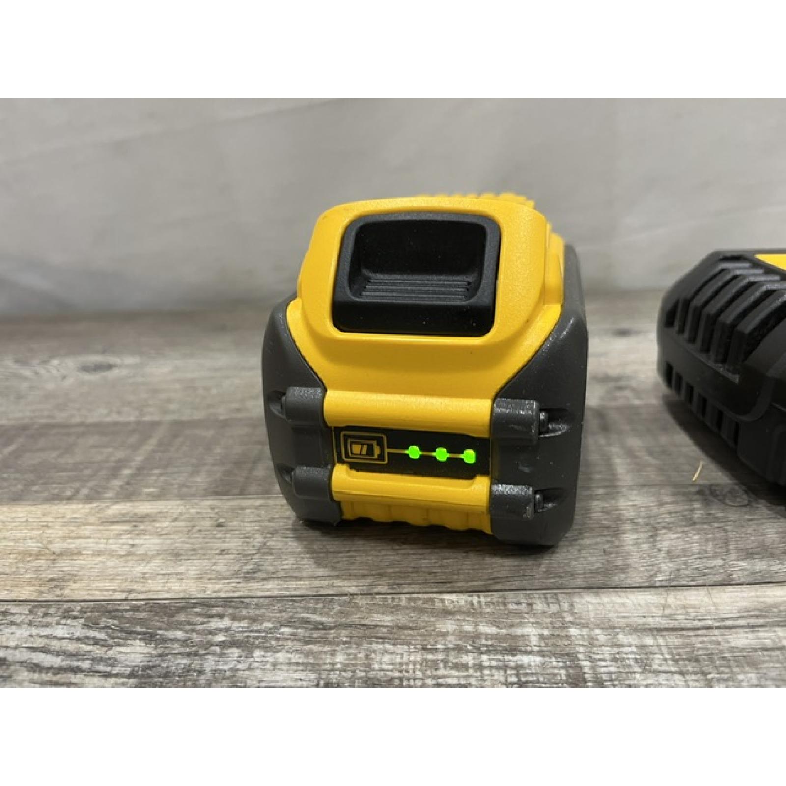 AS-IS DEWALT FLEXVOLT 20V/60V MAX Lithium-Ion 6.0Ah Battery Pack Kit