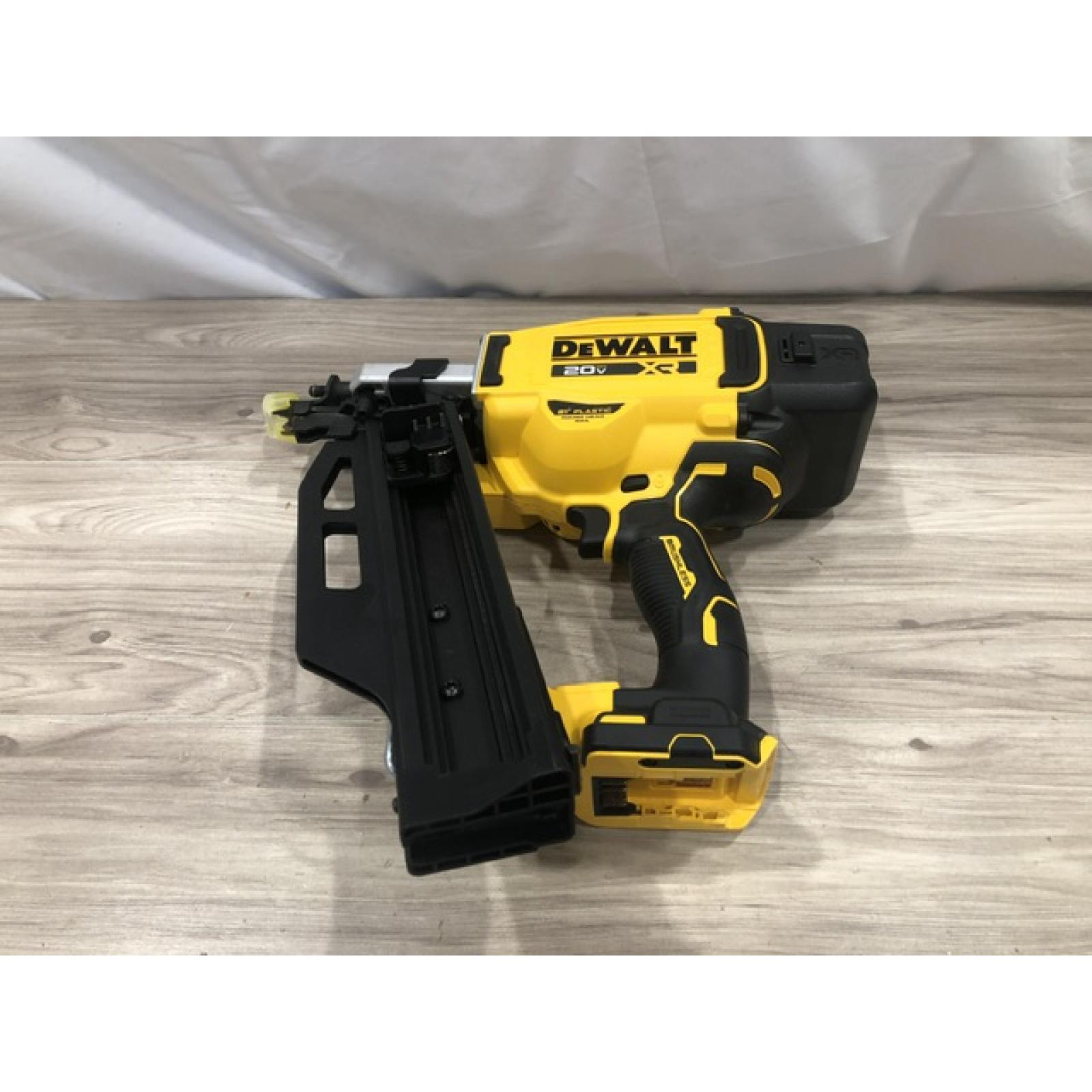 AS-IS DEWALT 20-Volt 21° Cordless Framing Nailer (Tool-Only)