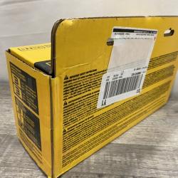 NEW - DEWALT 20V MAX Lithium-Ion Battery Kit with 5.0Ah and 2.0Ah Battery and Charger