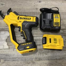 AS-IS DEWALT 20V MAX Cordless Battery Powered Pruner Kit