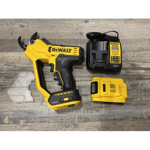 AS-IS DEWALT 20V MAX Cordless Battery Powered Pruner Kit