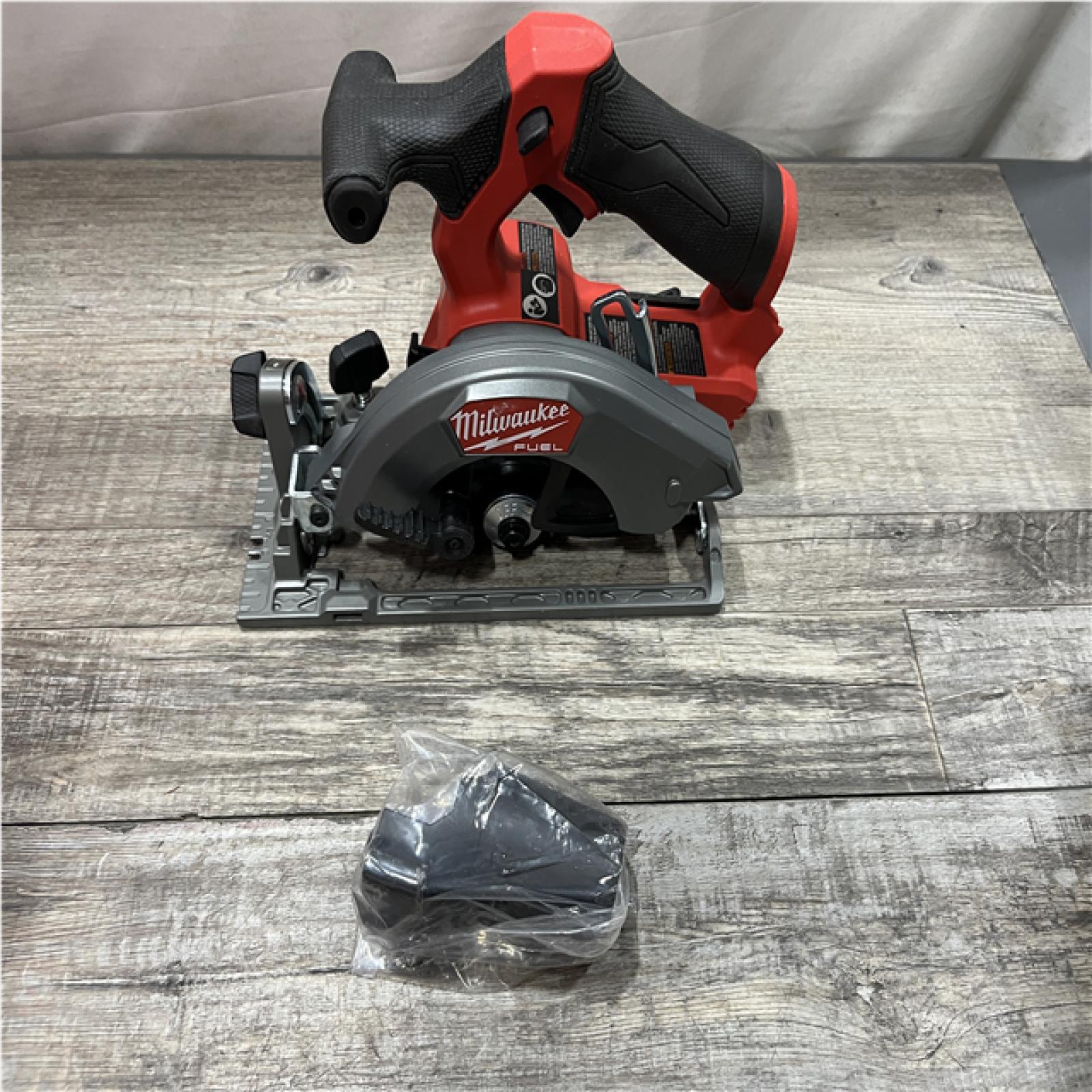 AS-IS Milwaukee FUEL 12V Lithium-Ion Brushless 5-3/8 in. Cordless Circular Saw (Tool-Only)