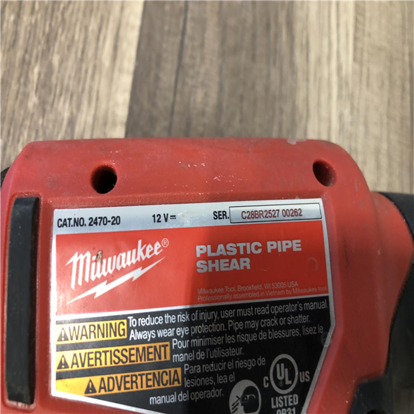 AS-IS Milwaukee M12 12V Lithium-Ion Cordless PVC Pipe Shear (Tool-Only)