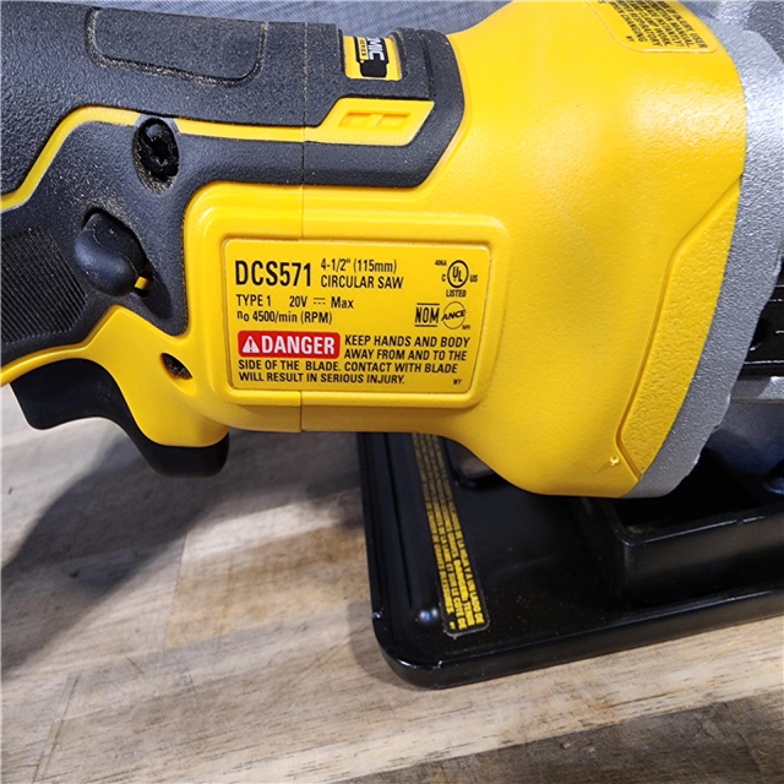 HOUSTON LOCATION - AS-IS DEWALT ATOMIC 20V MAX Cordless Brushless 4-1/2 in. Circular Saw (Tool Only)