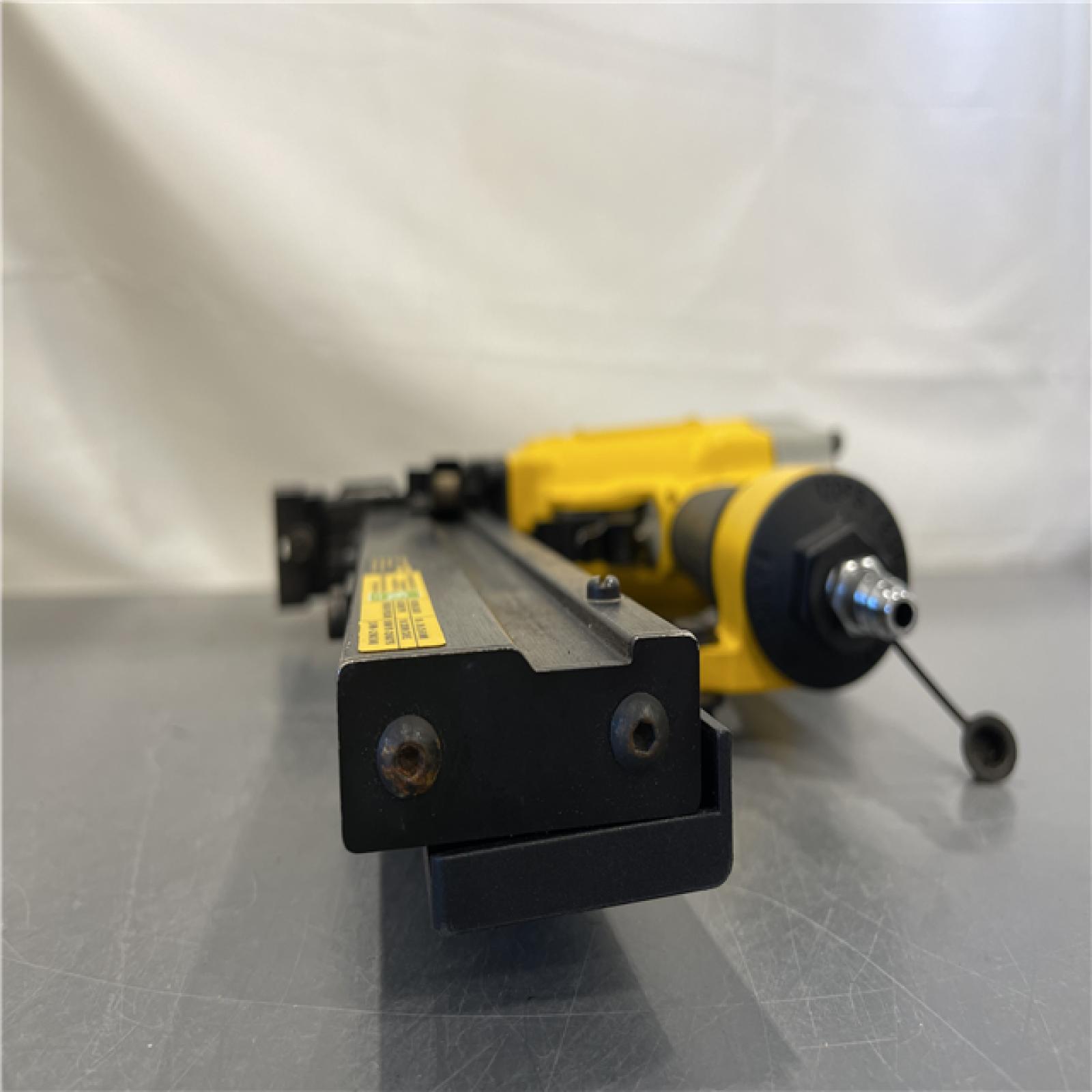 AS-IS - DeWalt 16 Gauge 1 Crown 2 Lathing Stapler