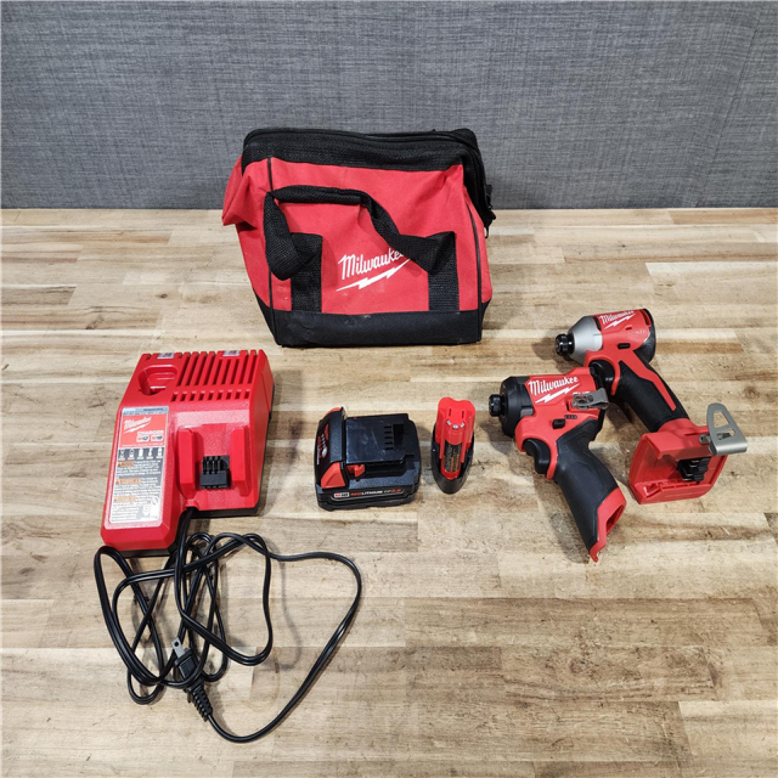 HOUSTON LOCATION - AS - IS Milwaukee 2 Tool Combo Kit W/ (2) Battery & Charger