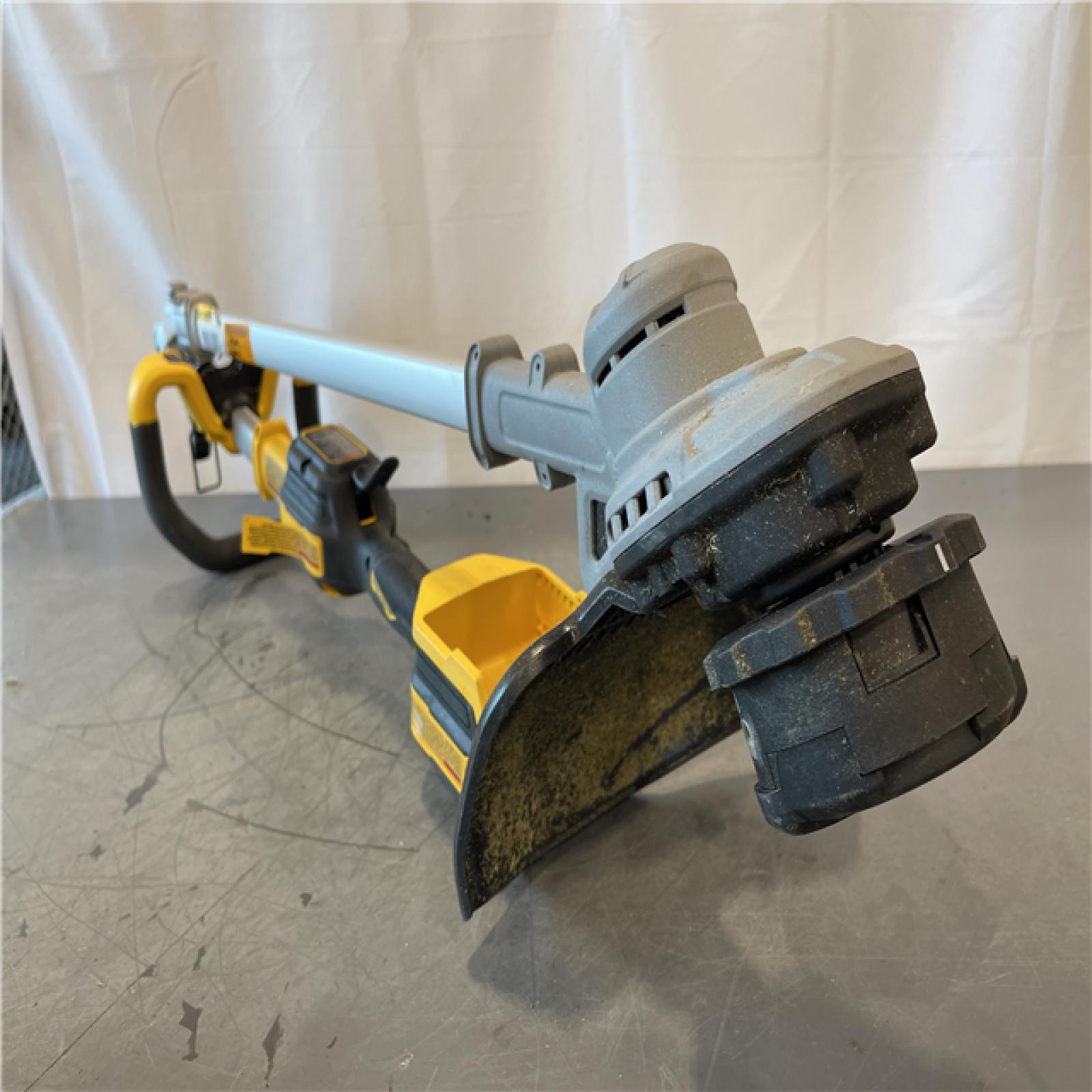AS-IS - DEWALT 20V MAX 14 in. Brushless Cordless Battery Powered Foldable String Trimmer (Tool Only)