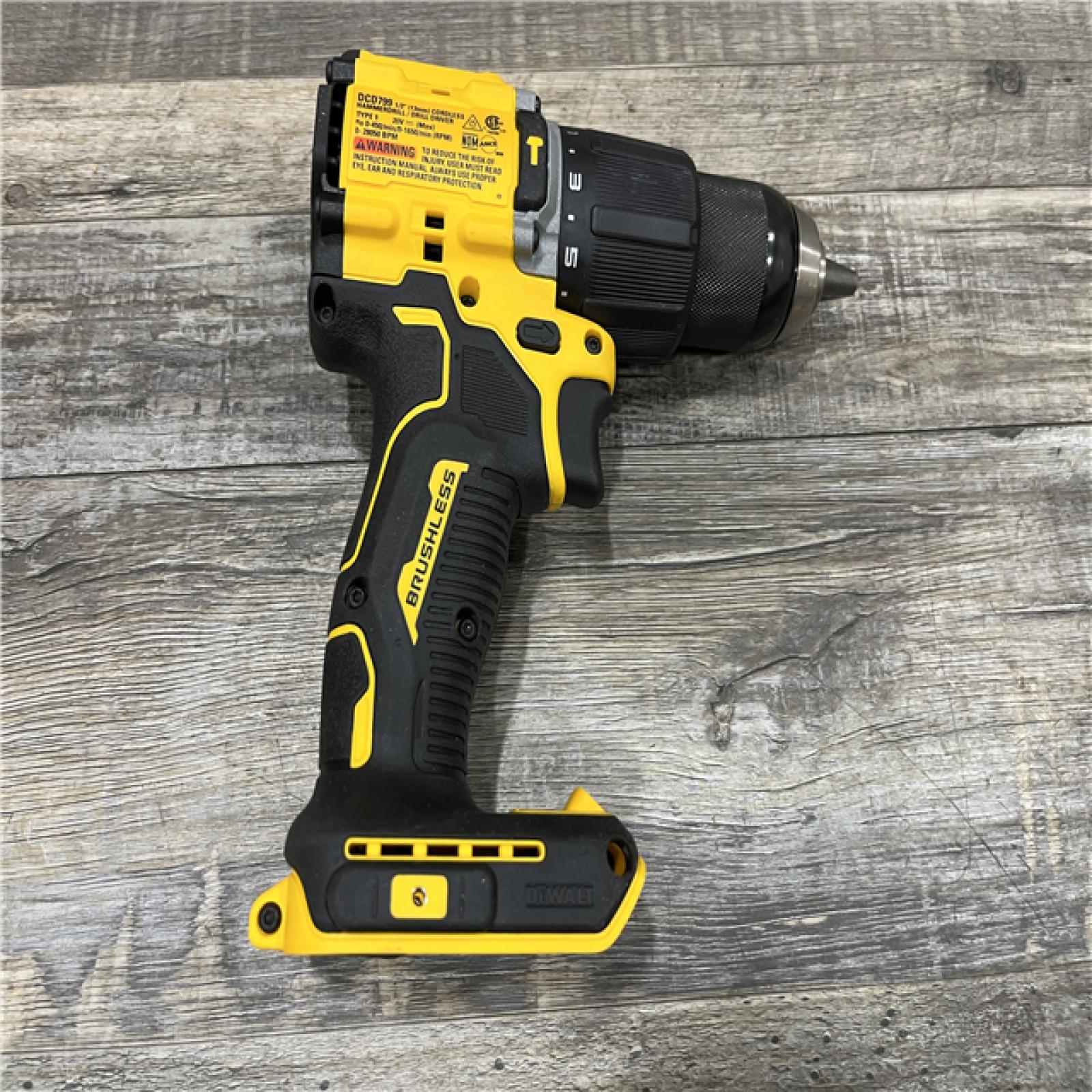 AS-IS DEWALT ATOMIC 20V Lithium-Ion Cordless 1/2 in. Hammer Drill Kit